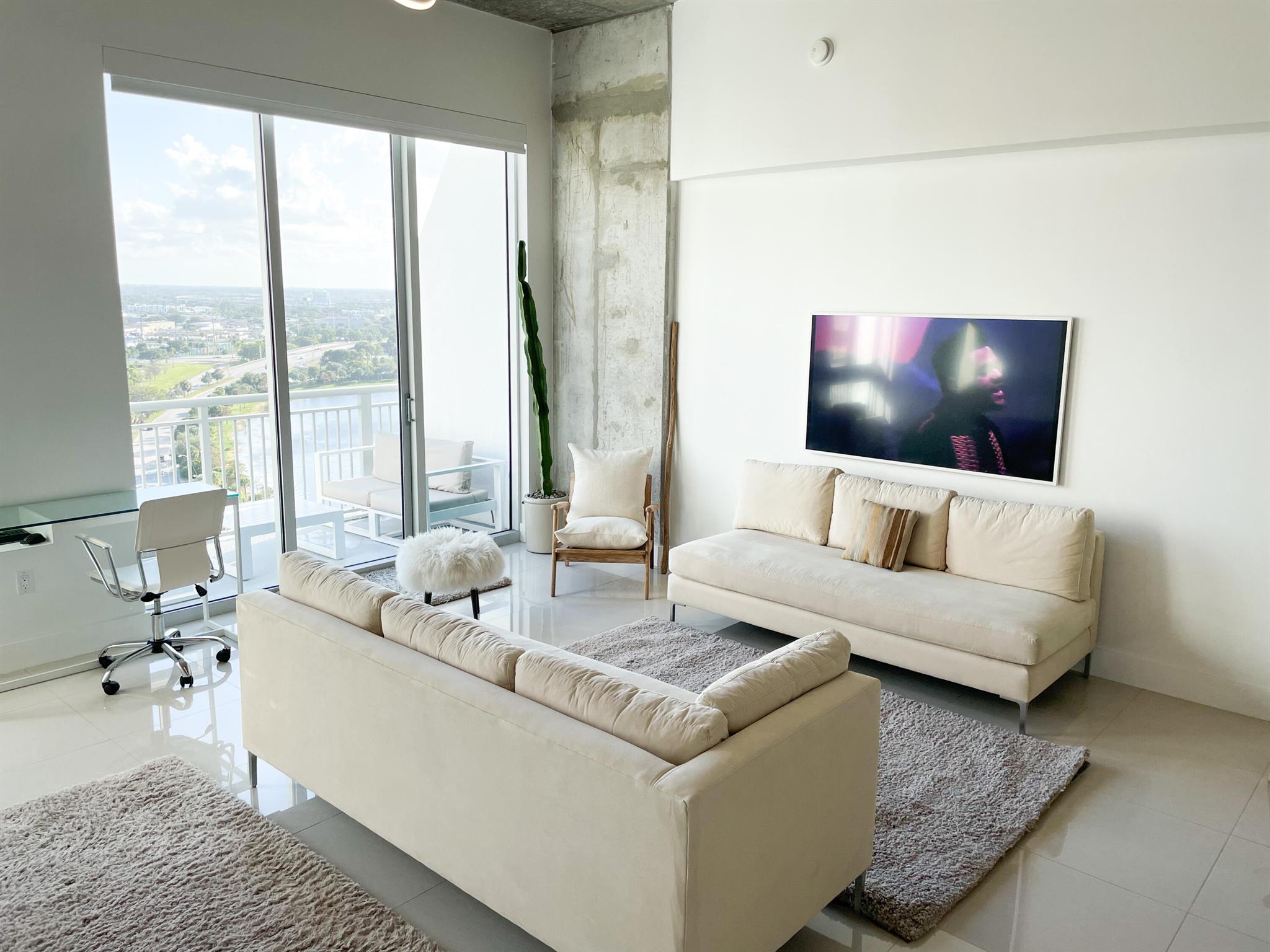 300 S Australian Av 1615