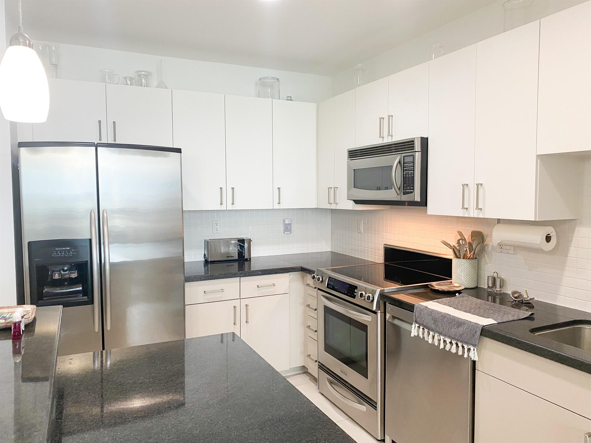 300 S Australian Av 1615