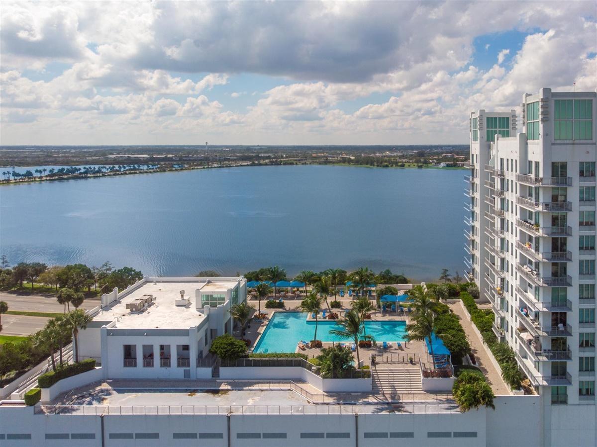 300 S Australian Av 1615