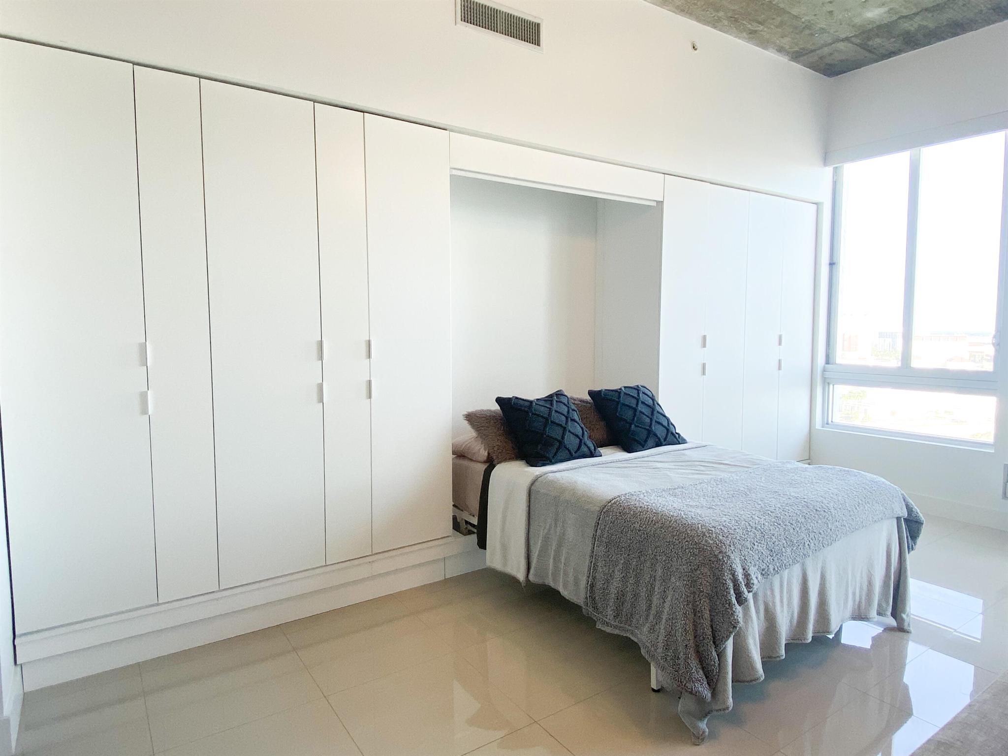 300 S Australian Av 1615