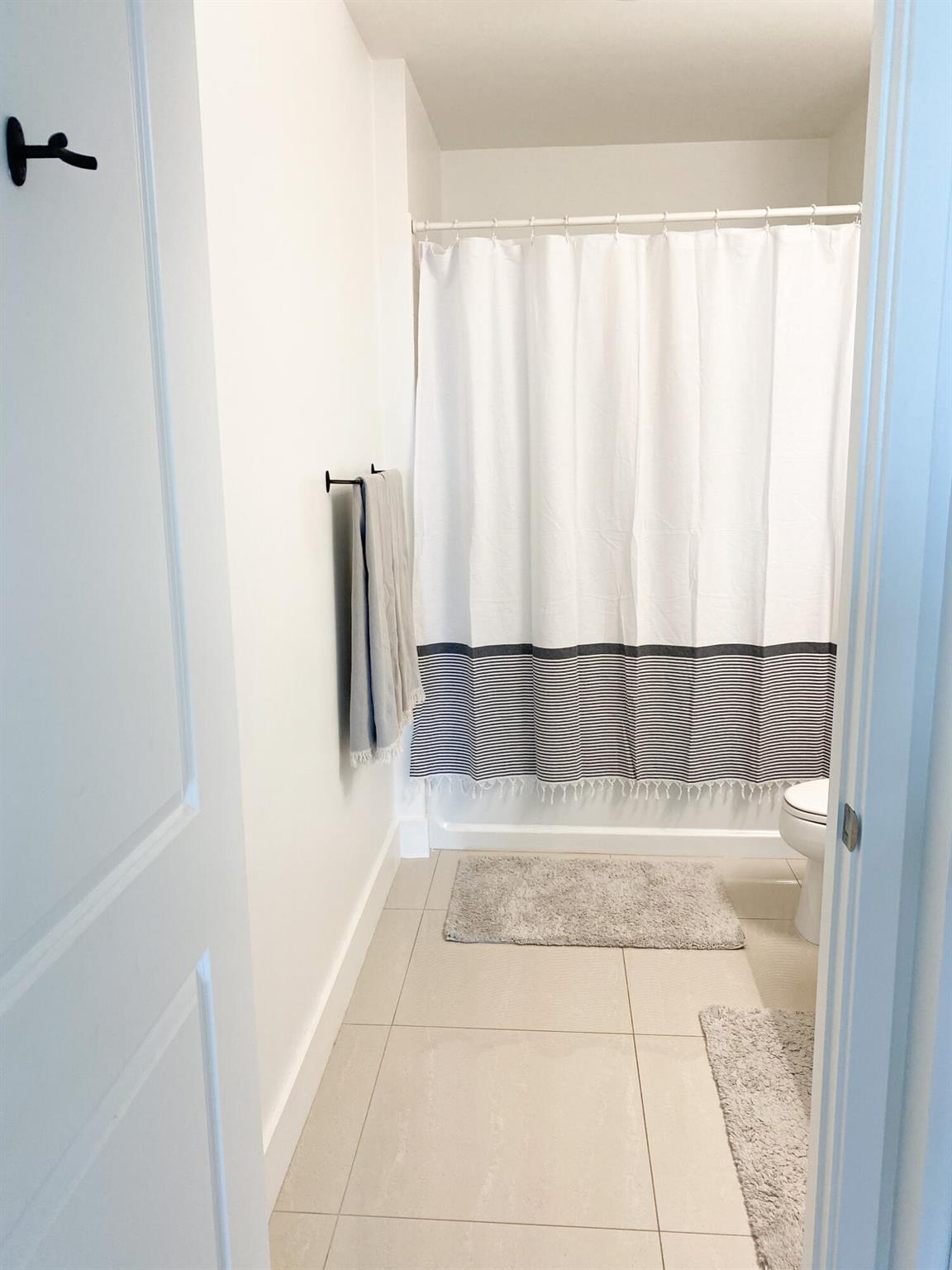 300 S Australian Av 1615