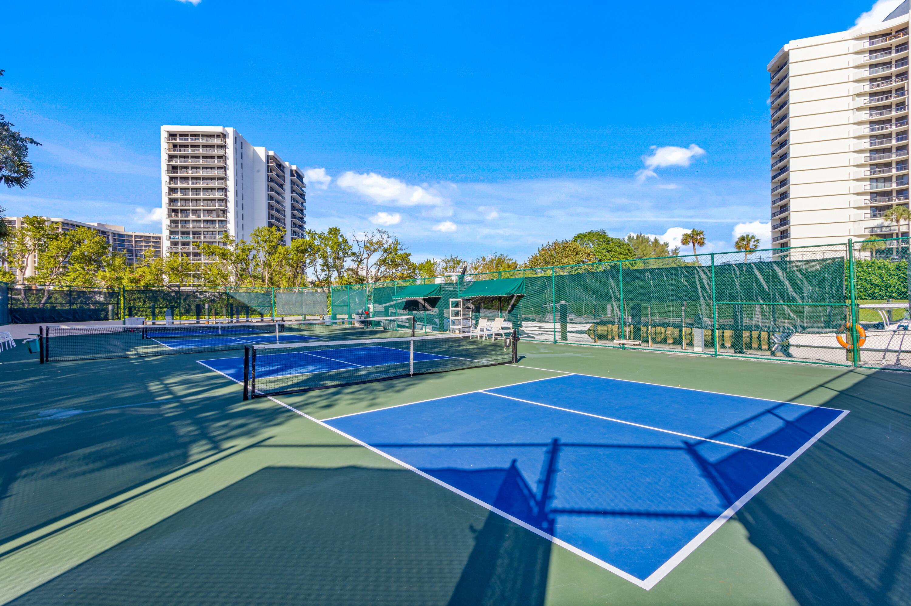 4401 N Ocean Boulevard 16