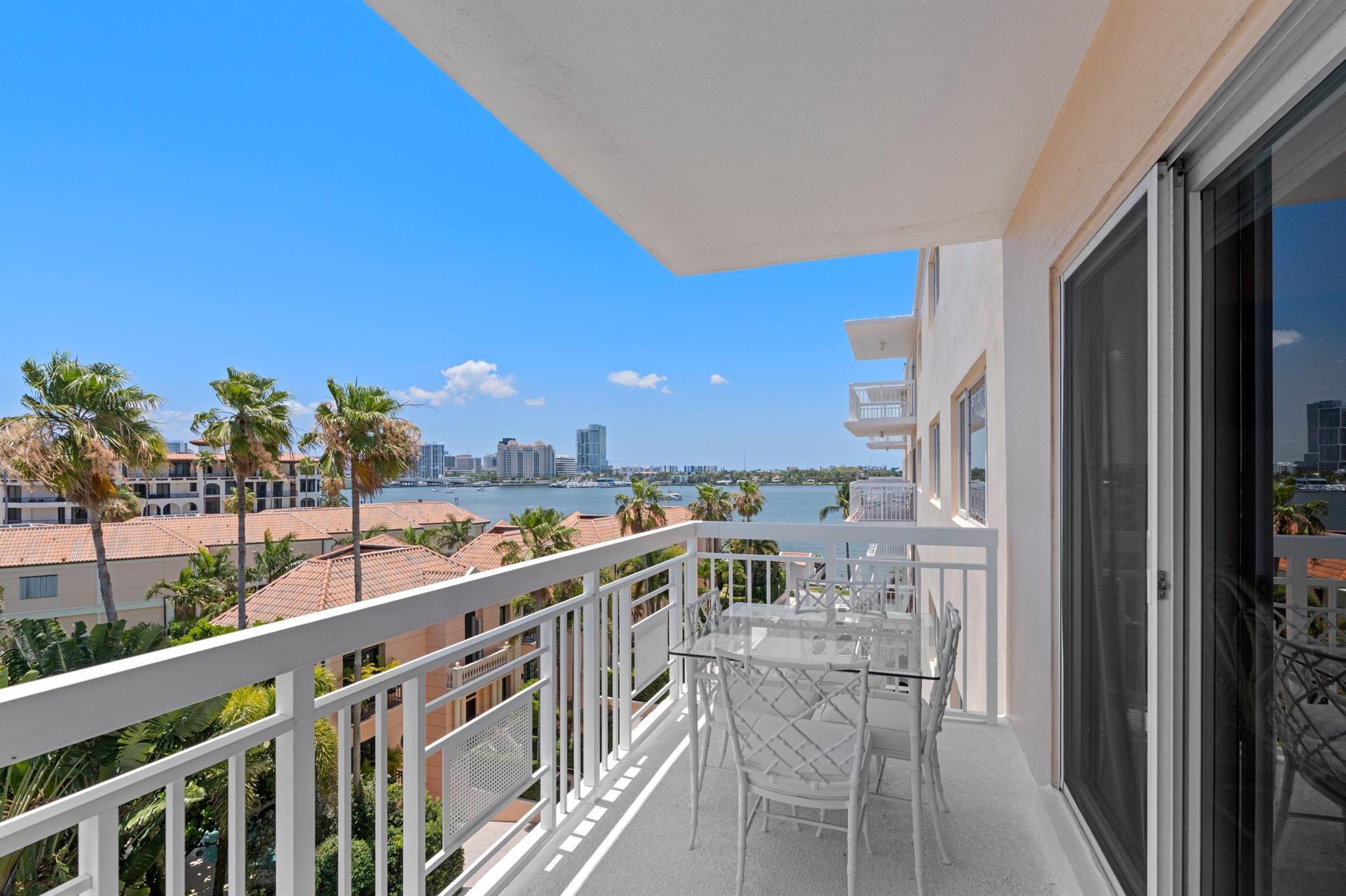 250 Bradley 601 Place 601