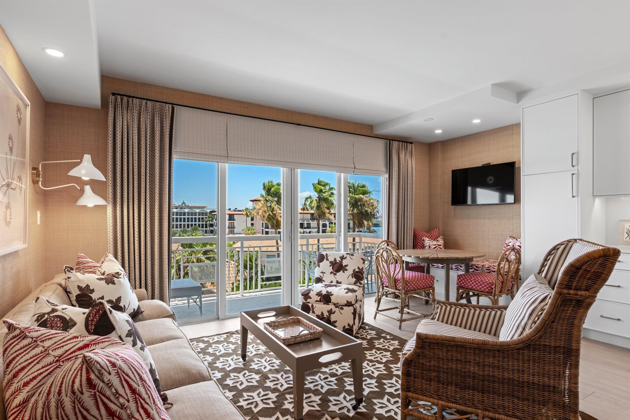 250 Bradley 601 Place 601