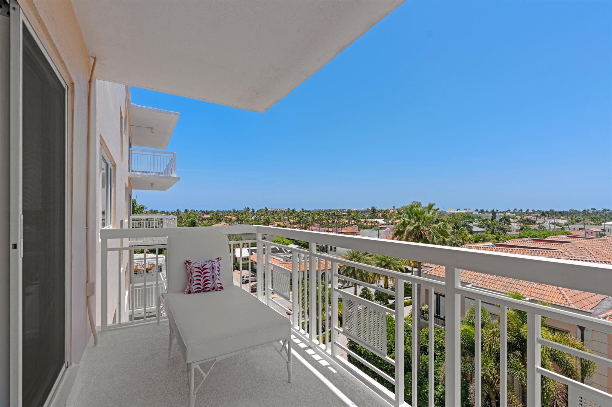 250 Bradley 601 Place 601