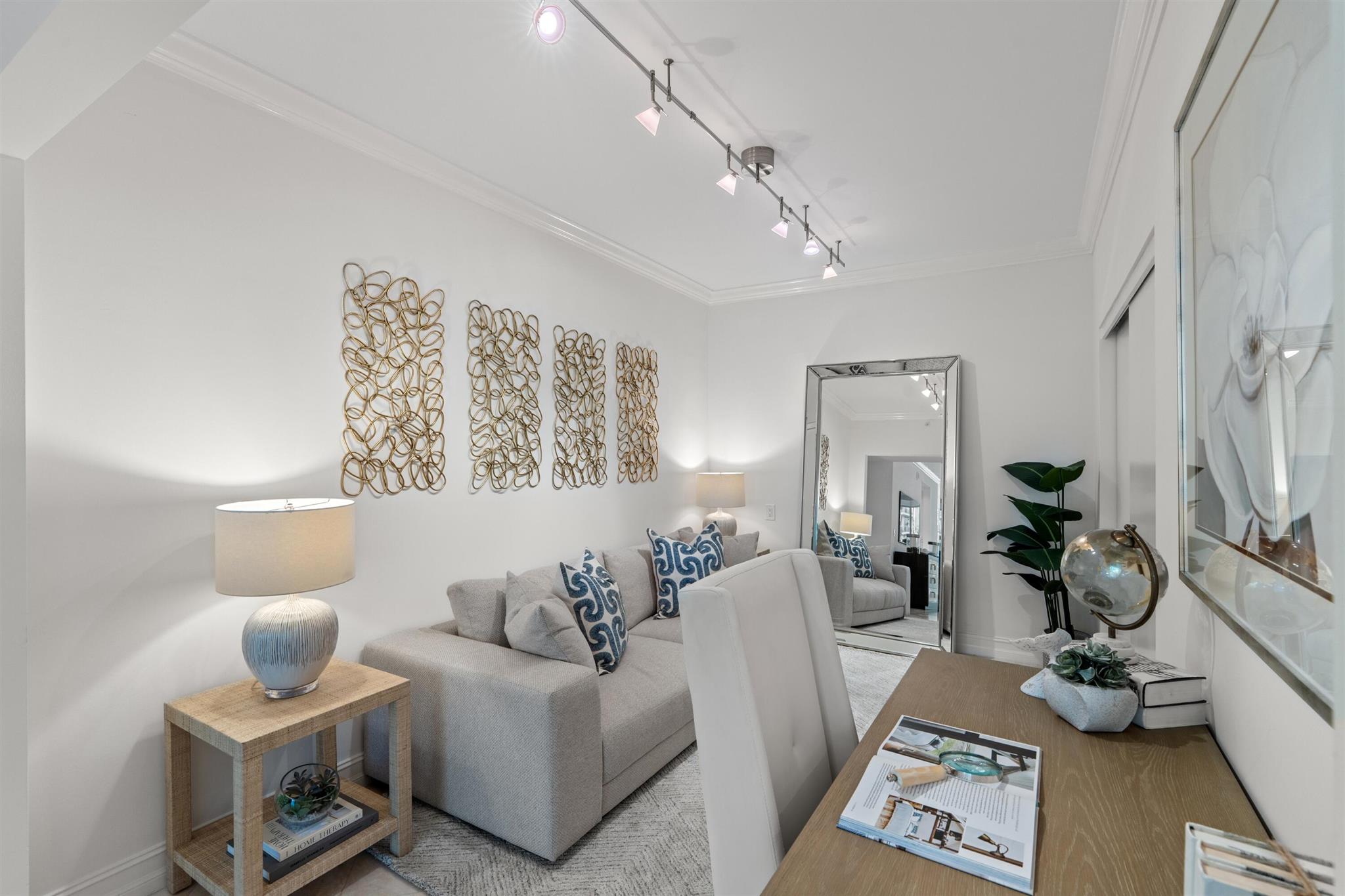 550 SE Mizner Boulevard B202