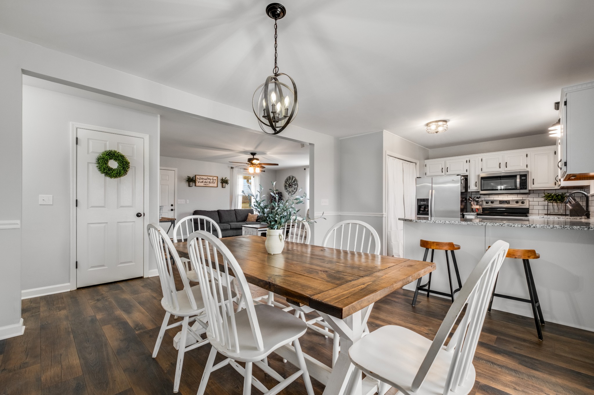 2808 Puckett Ln