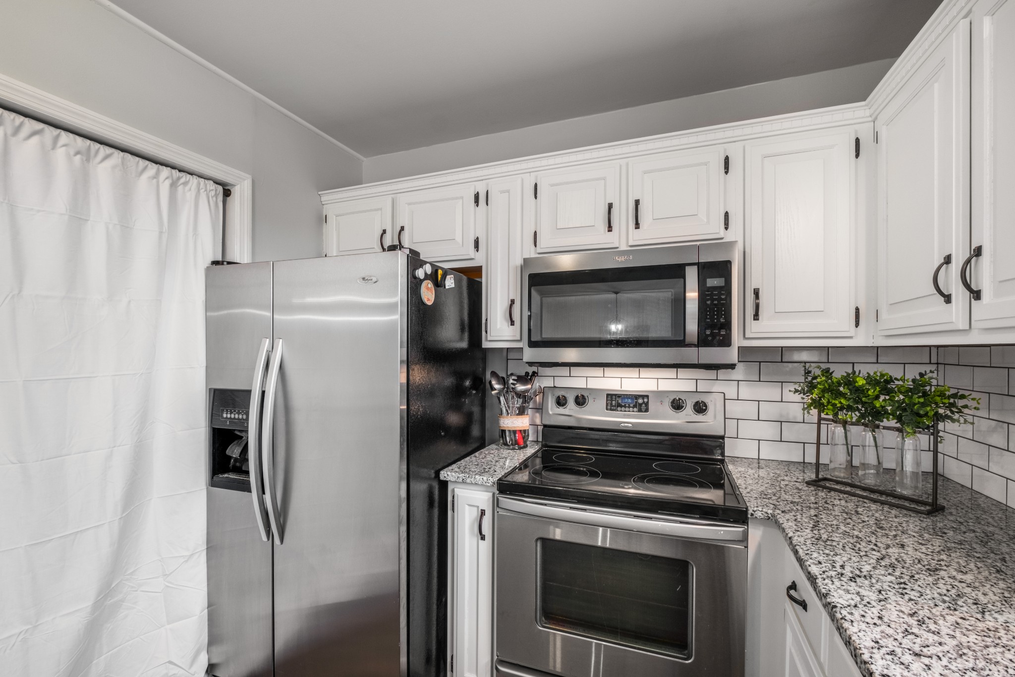 2808 Puckett Ln