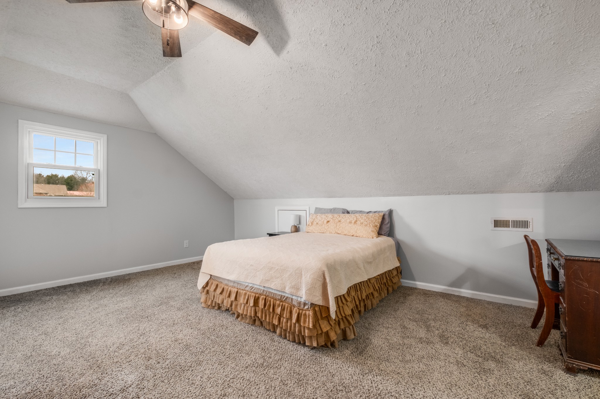 2808 Puckett Ln