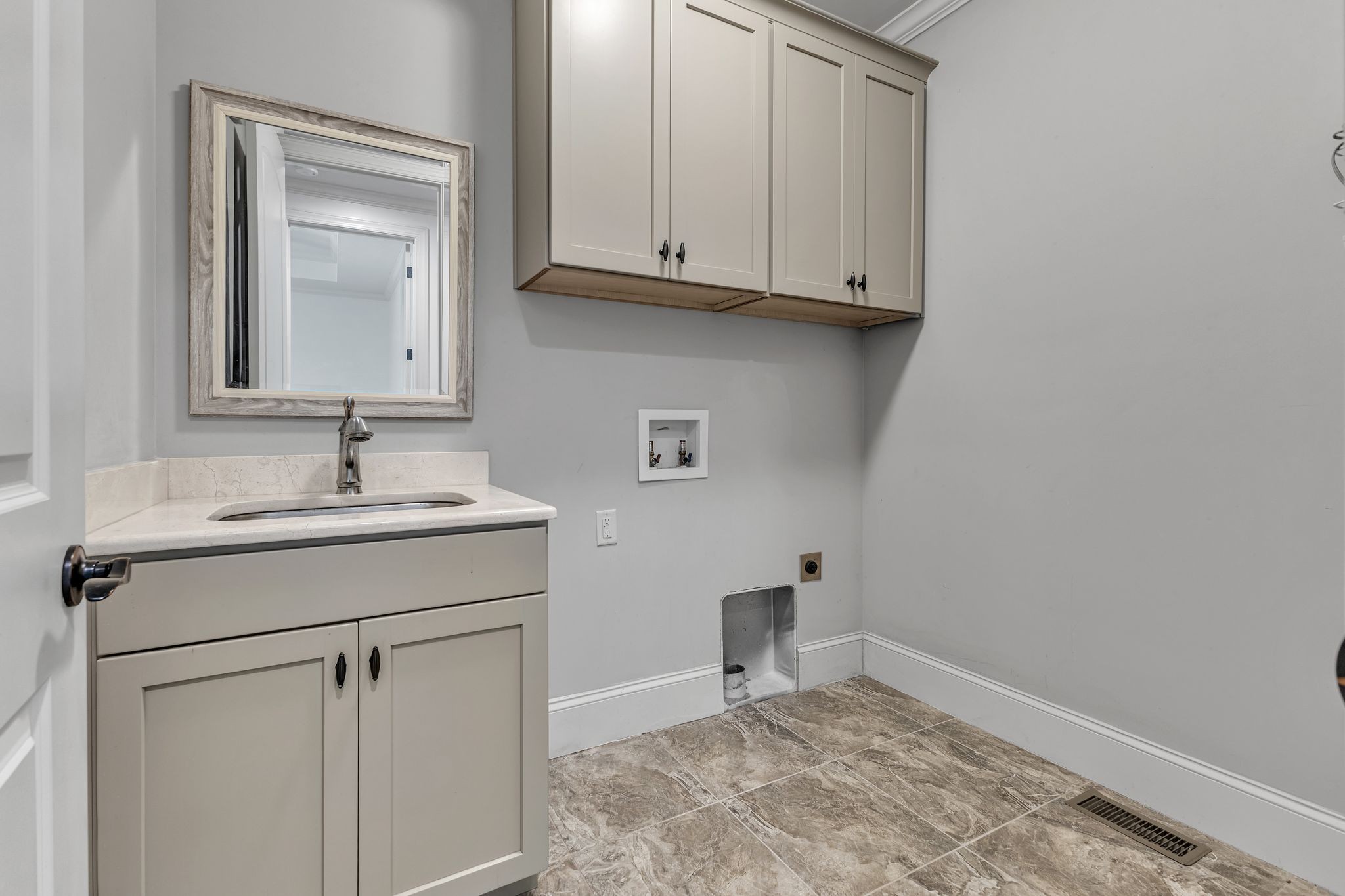 4112 Katherines Br