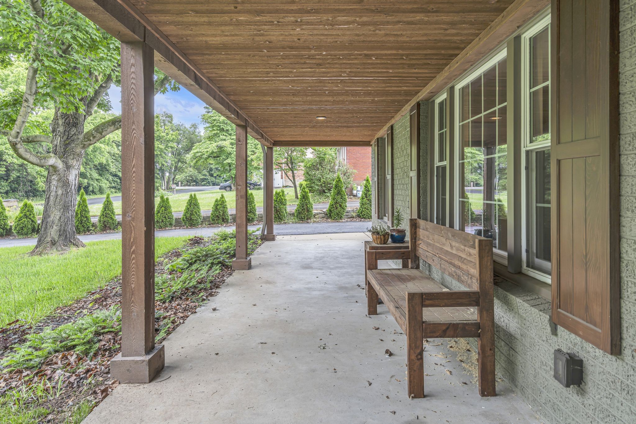 204 Walnut Hill Dr