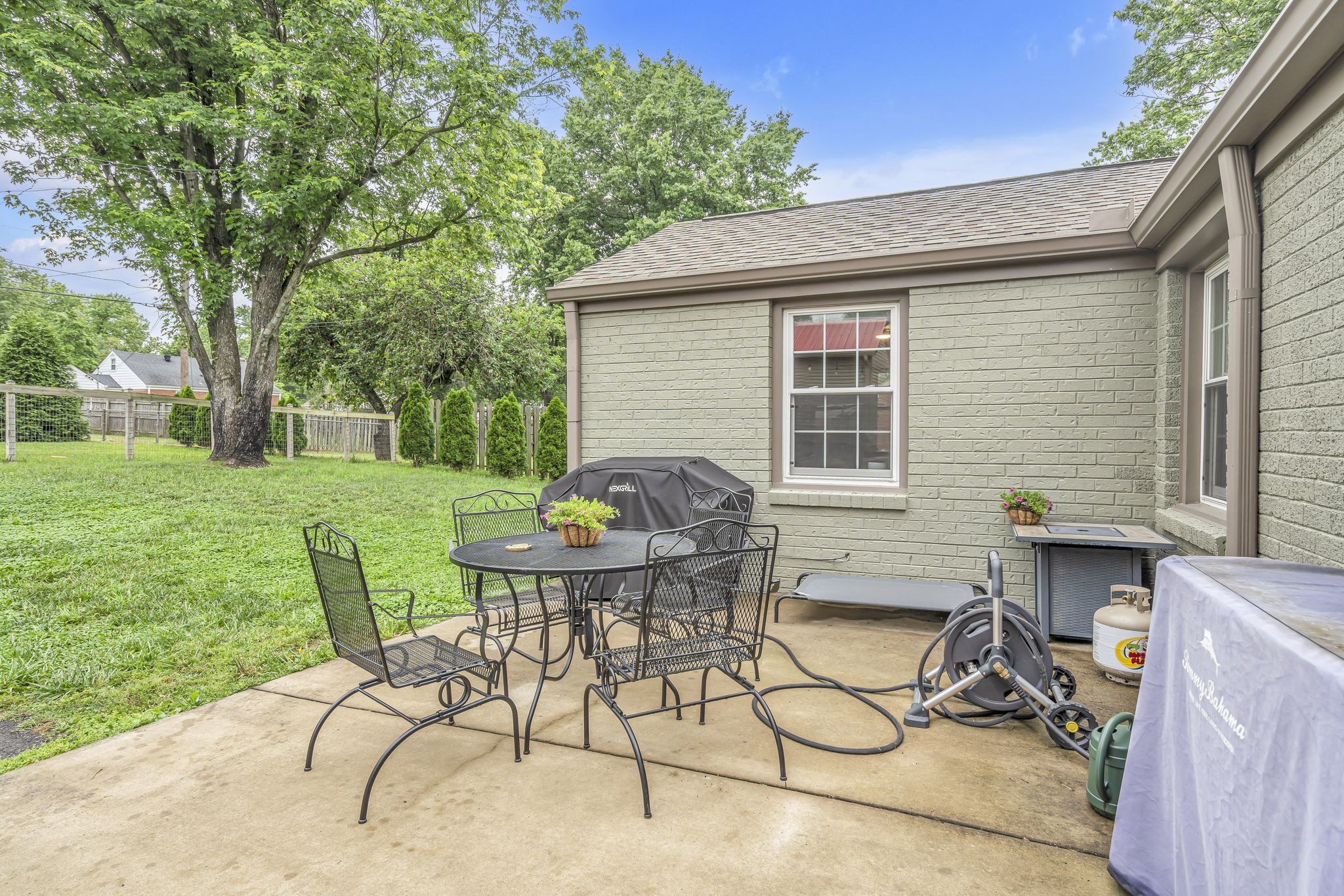204 Walnut Hill Dr