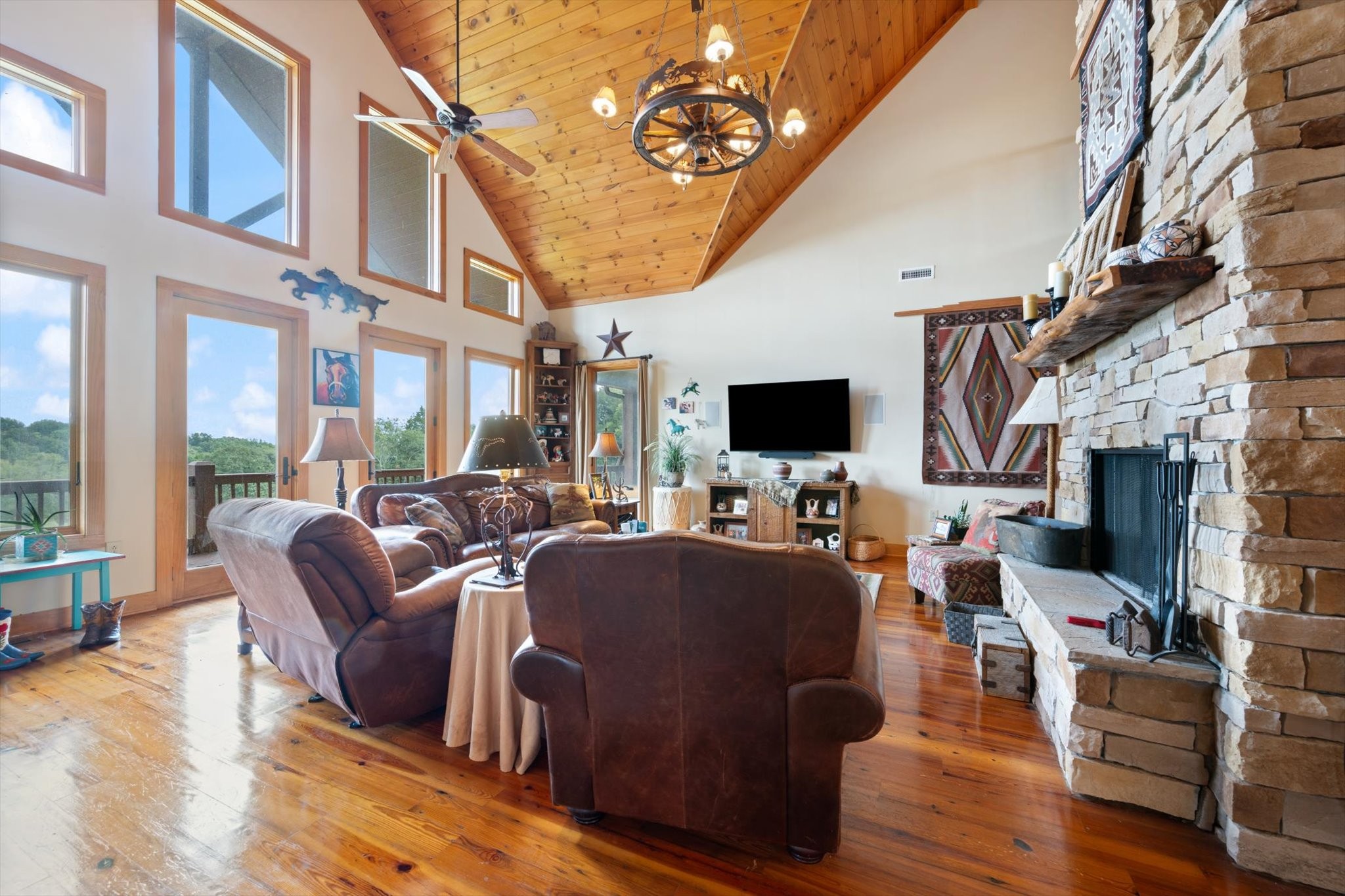 6346 Railroad Rd