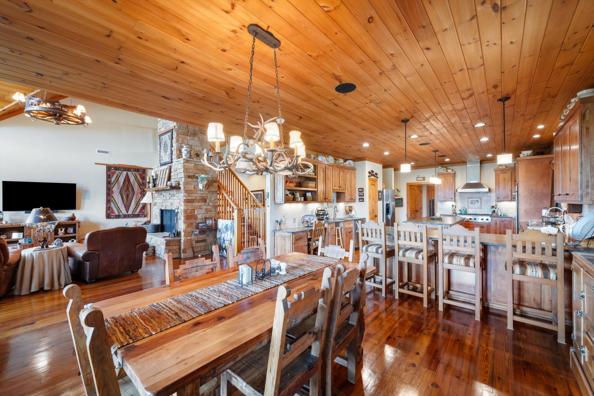 6346 Railroad Rd