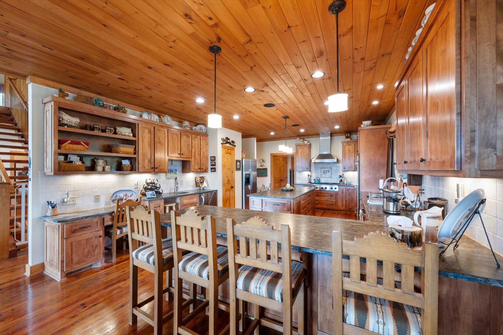 6346 Railroad Rd