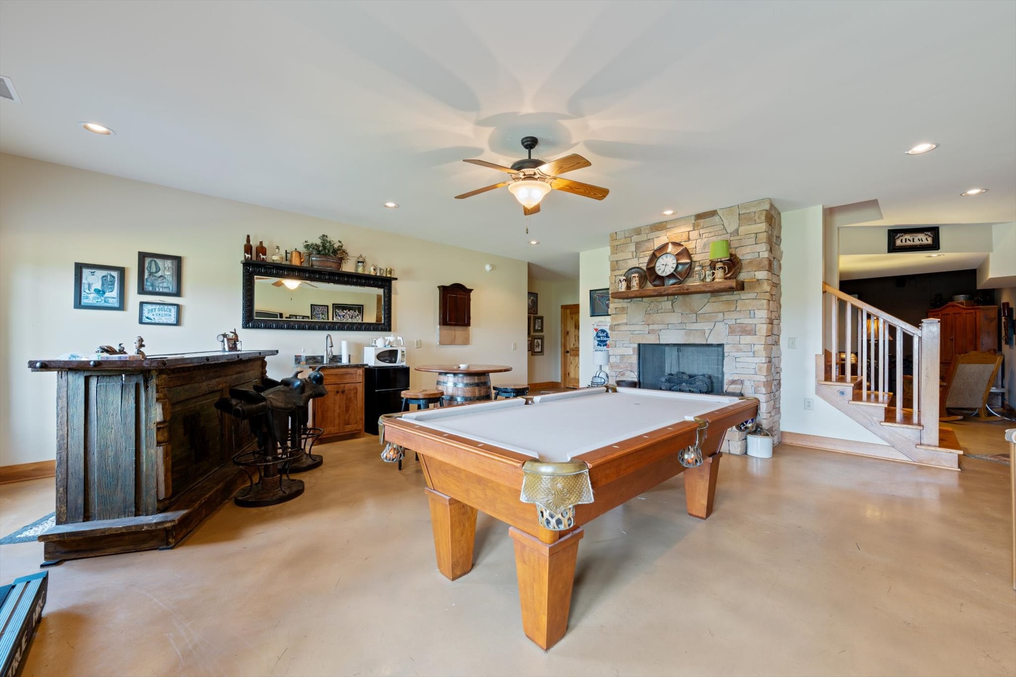 6346 Railroad Rd