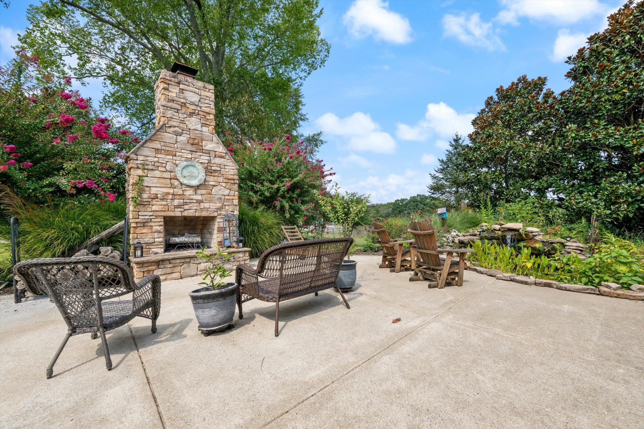 6346 Railroad Rd