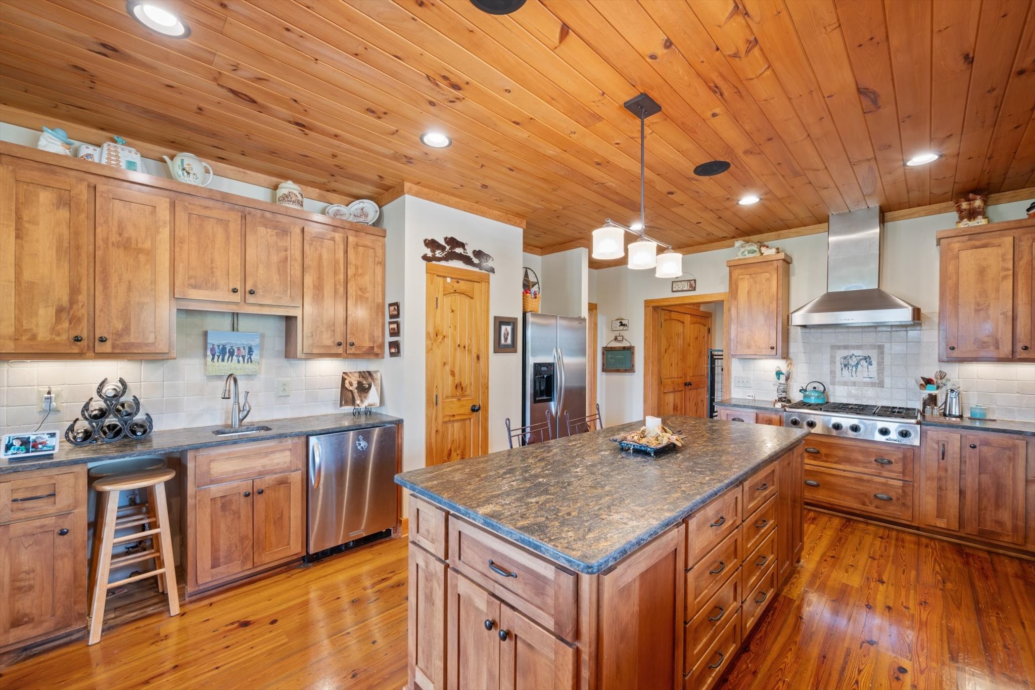 6346 Railroad Rd