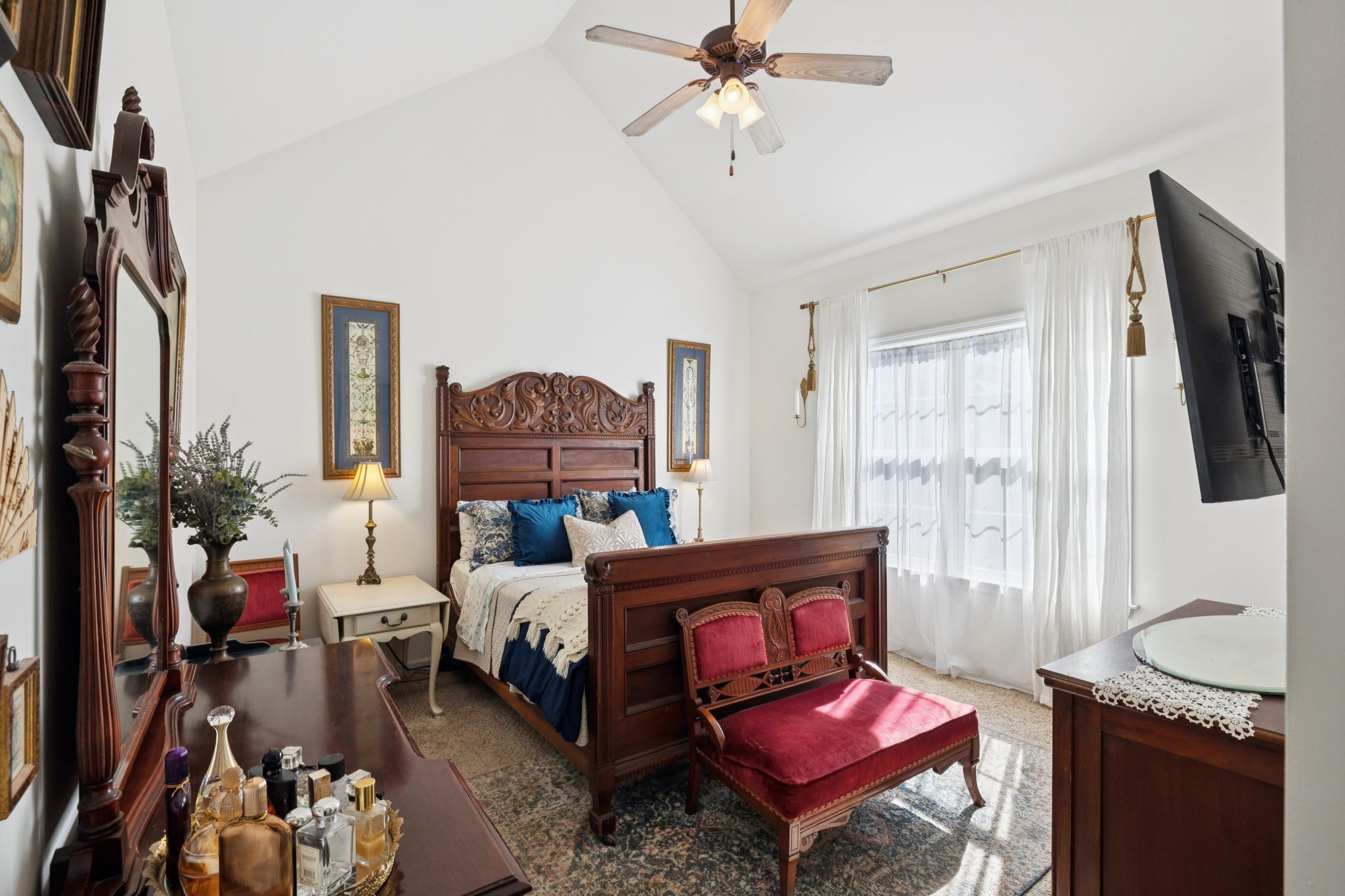 305 Newport Meadows Cir