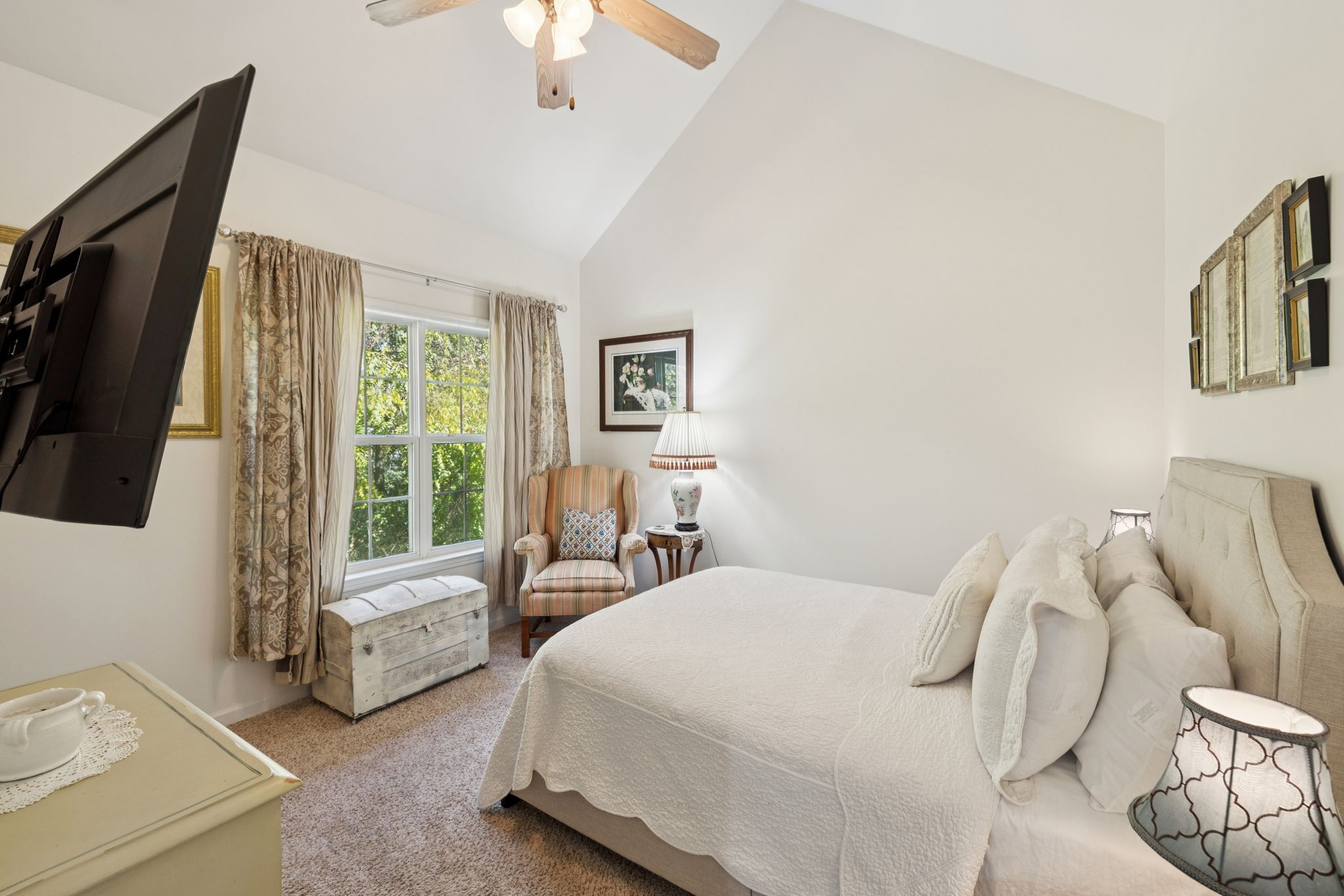 305 Newport Meadows Cir