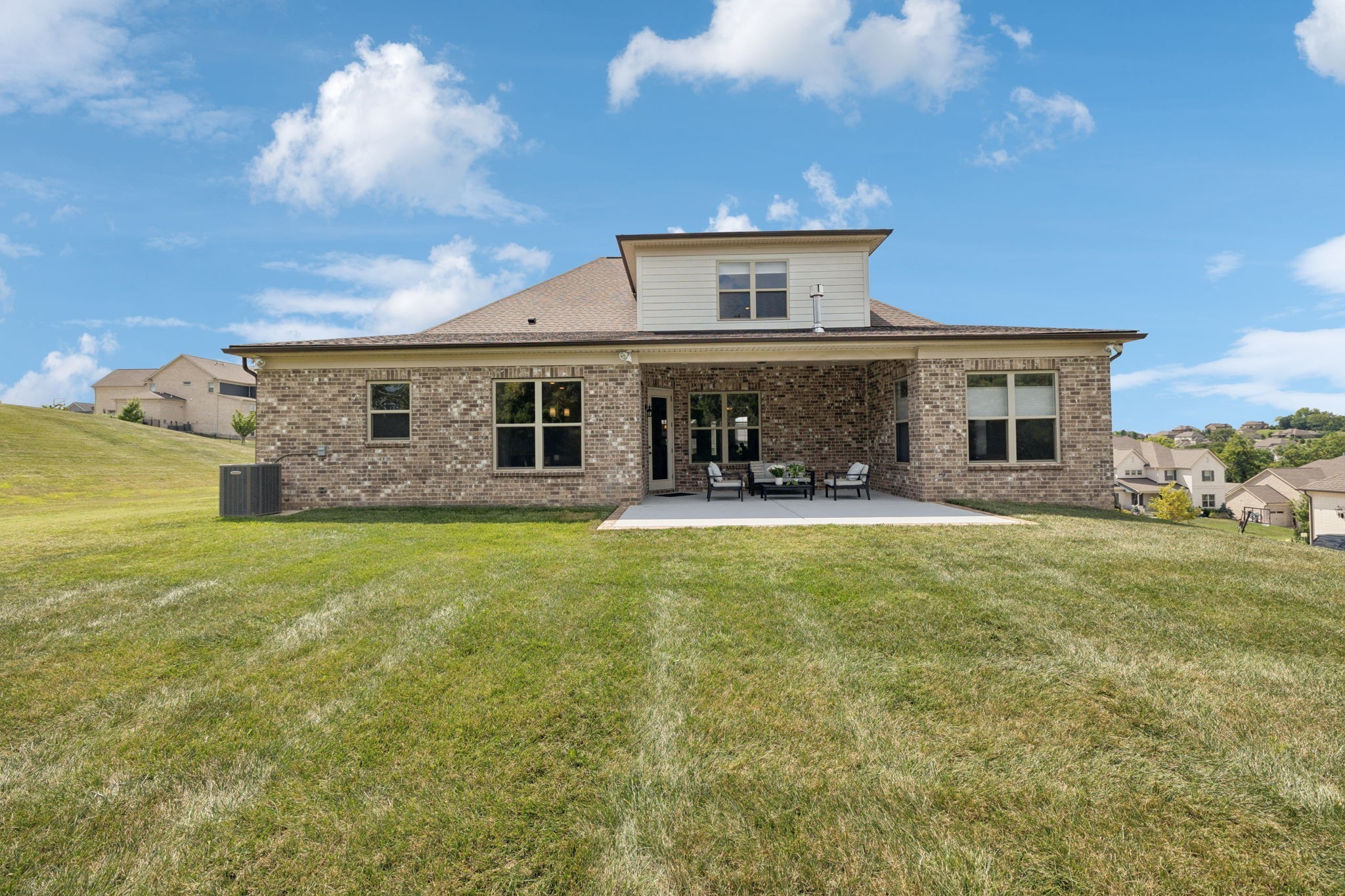 1916 New Bristol Ln