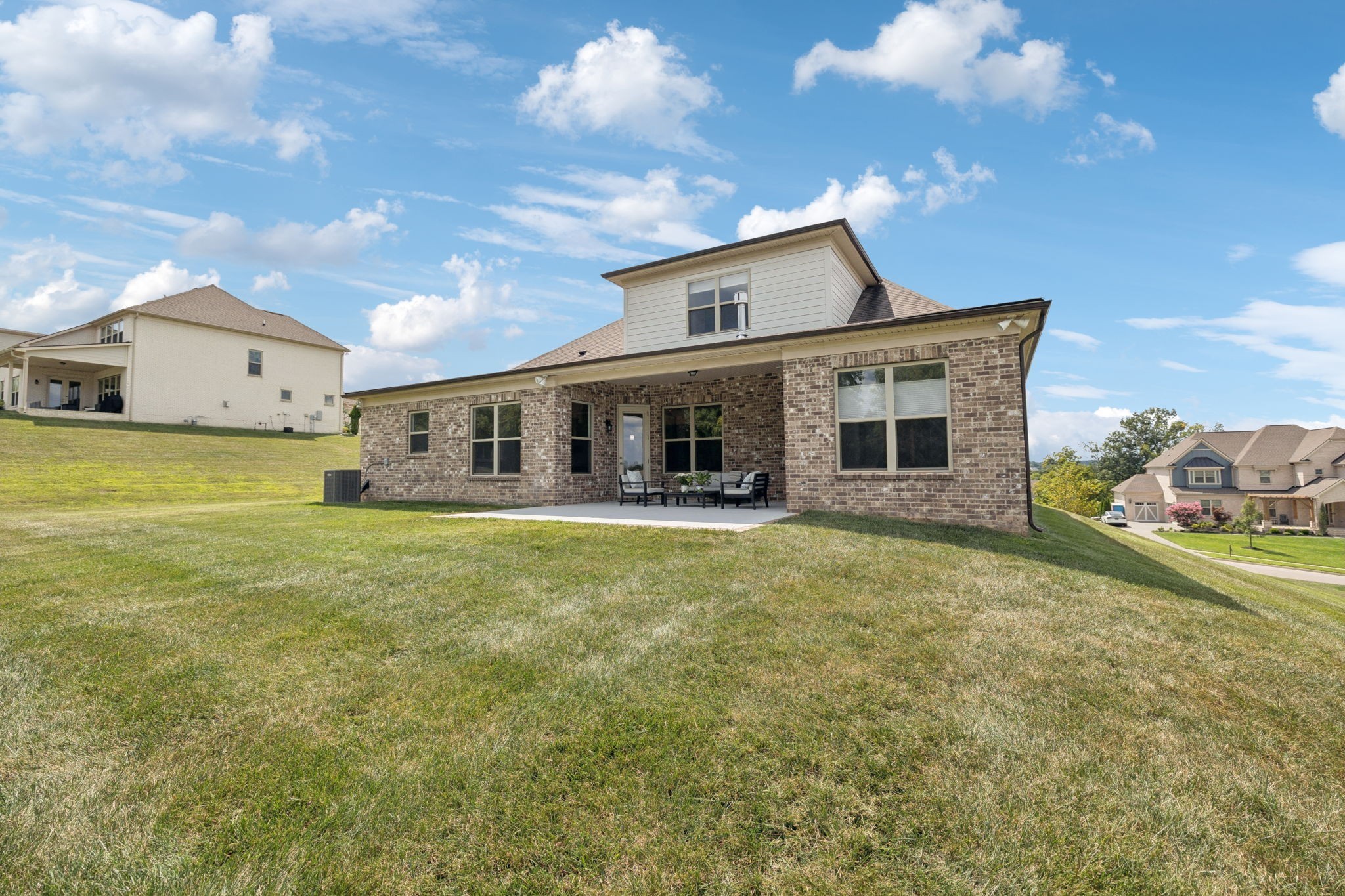 1916 New Bristol Ln