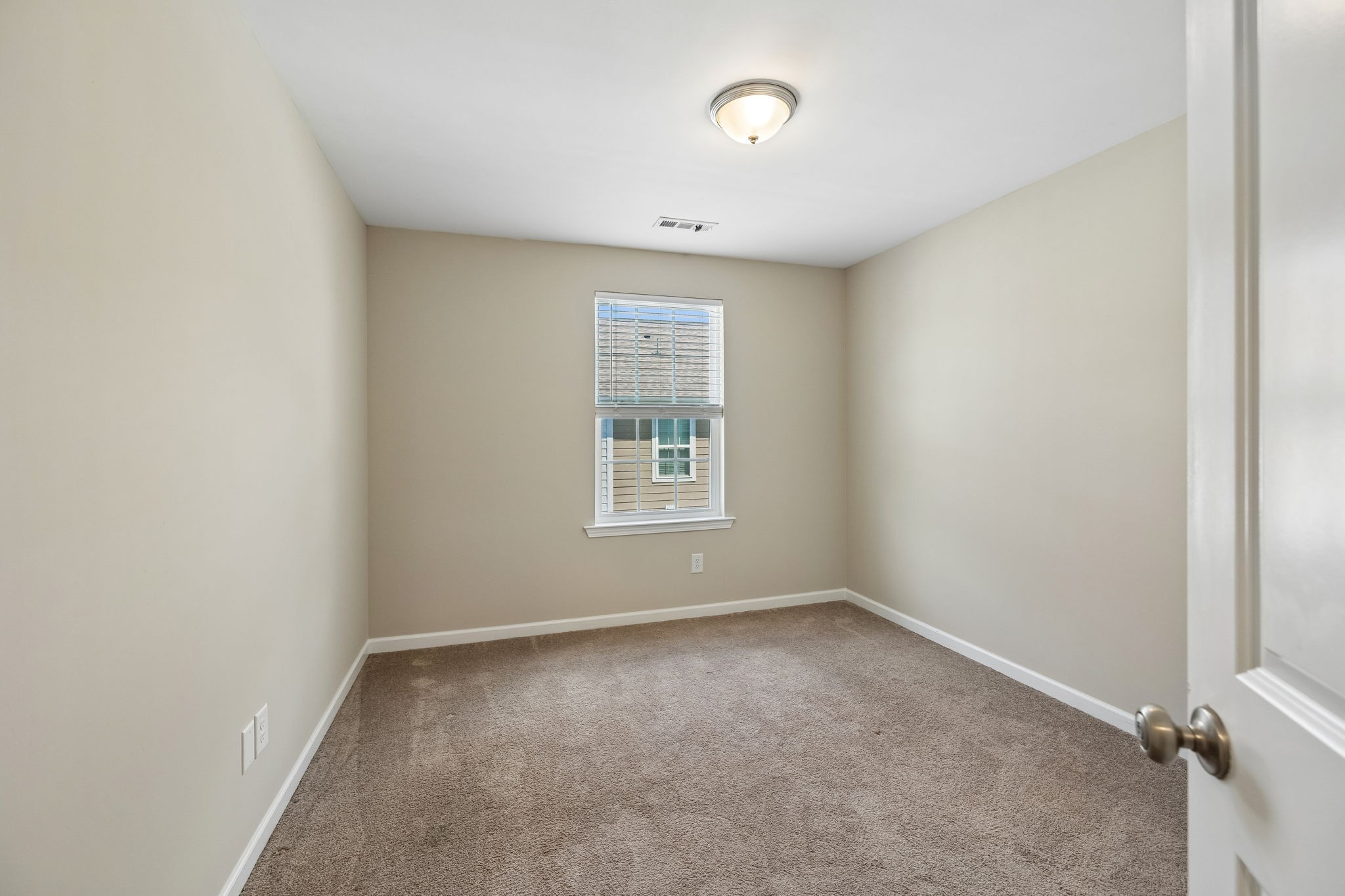 112 Bergen Dr