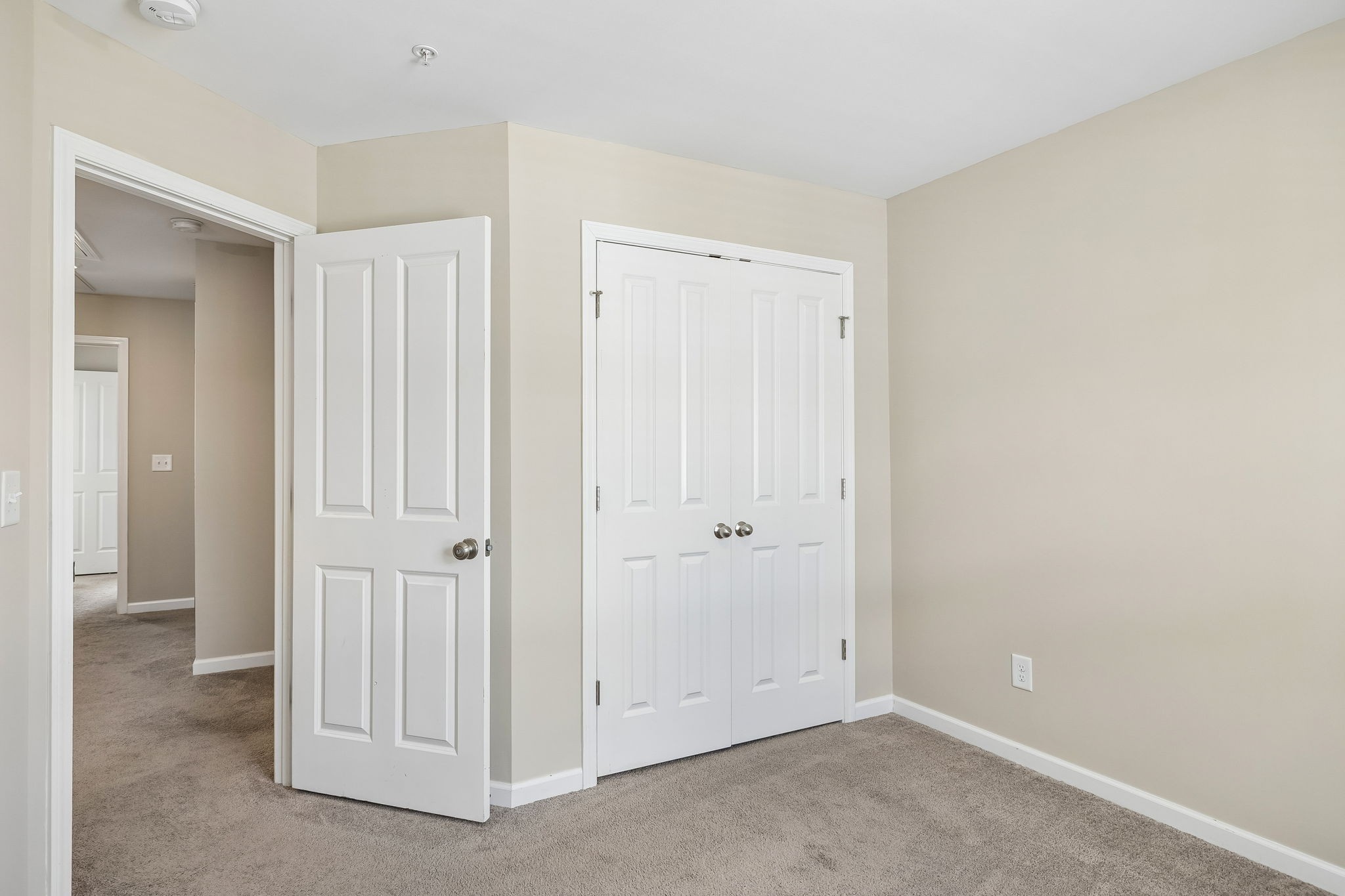 112 Bergen Dr