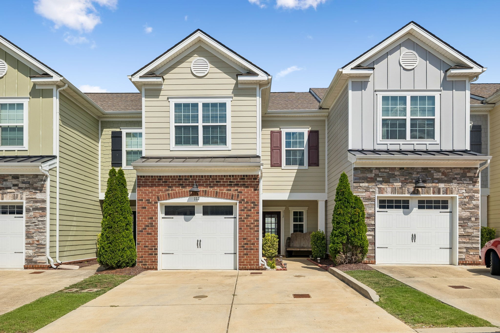 112 Bergen Dr