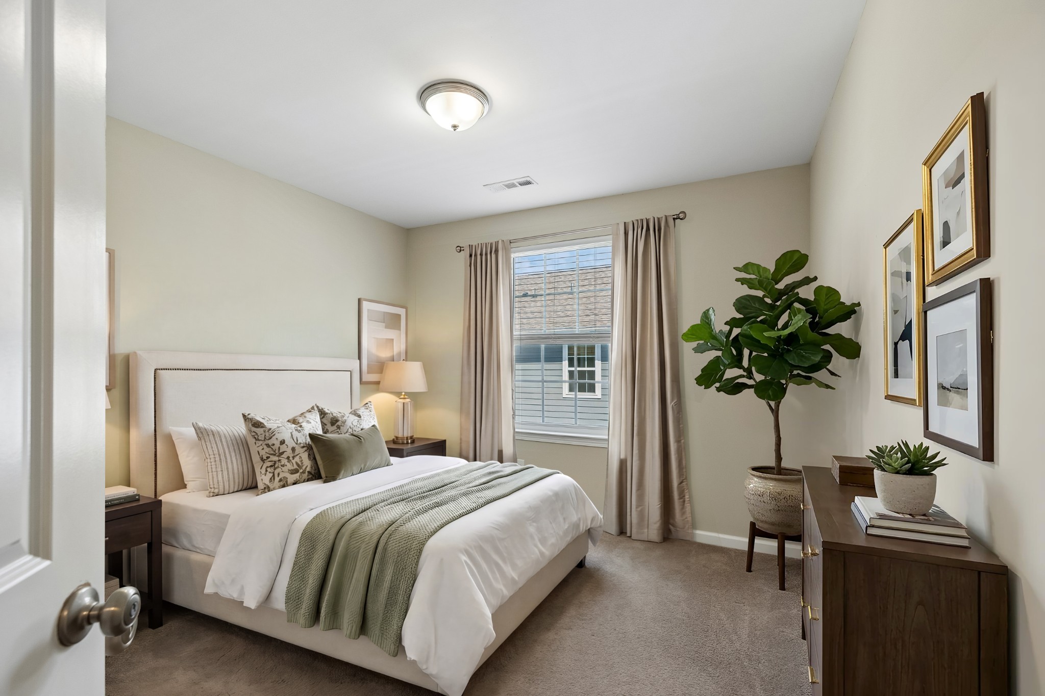 112 Bergen Dr