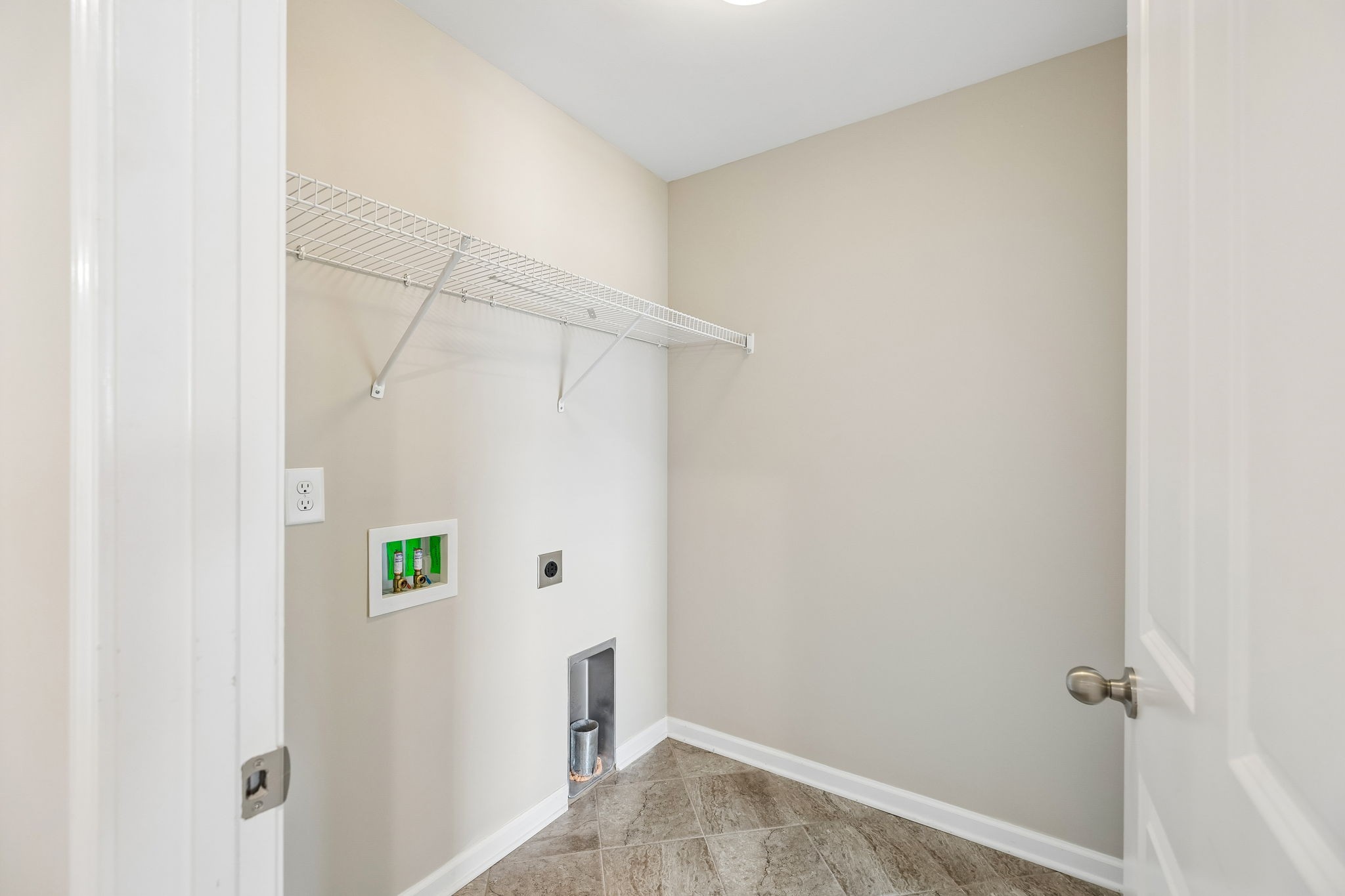 112 Bergen Dr