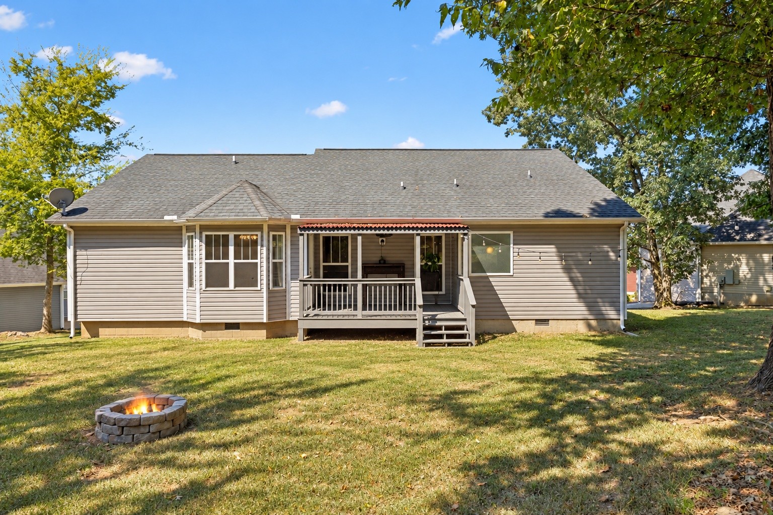 1891 Sheffield Ln