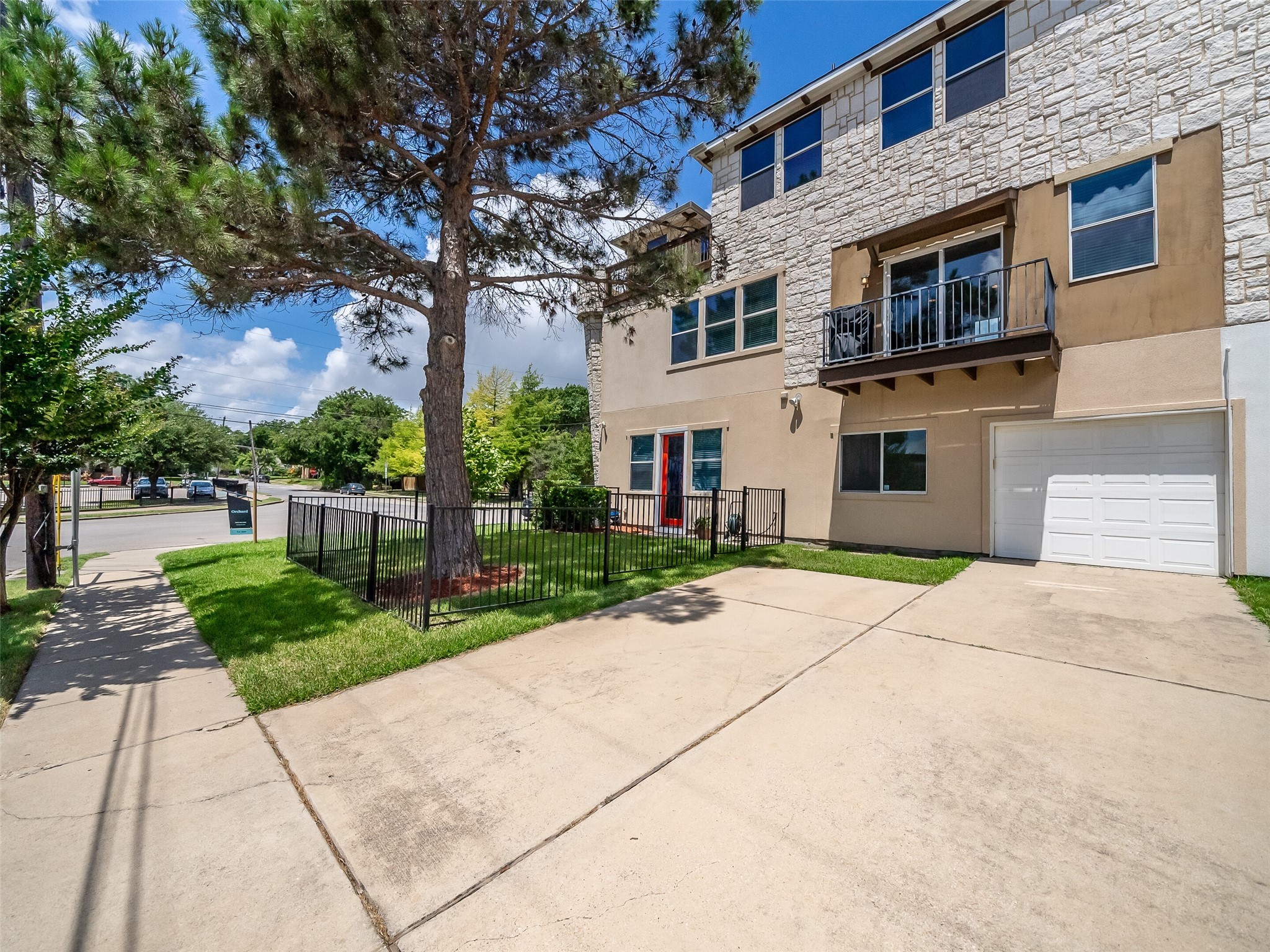 300 Slaughter Avenue
