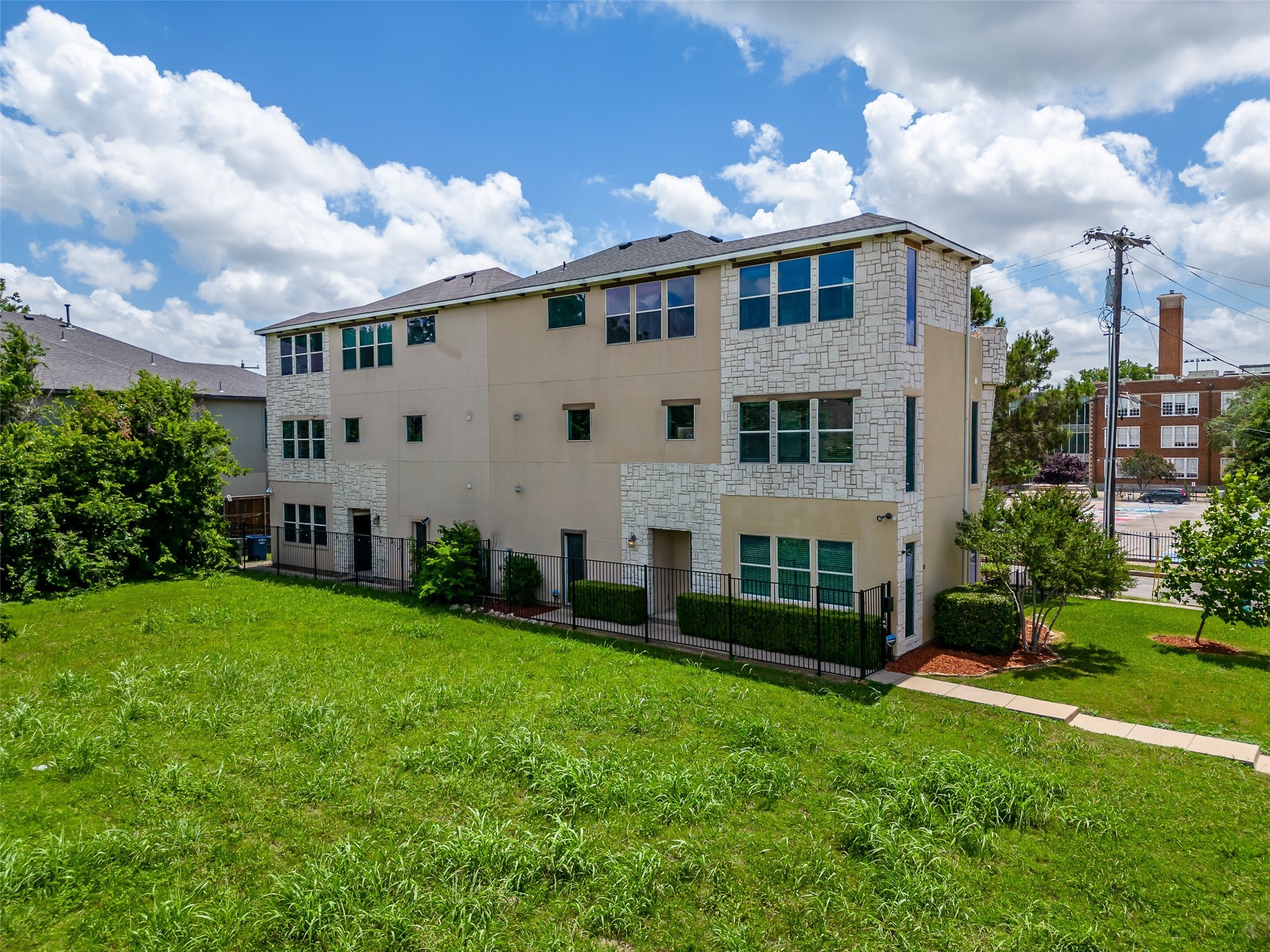 300 Slaughter Avenue