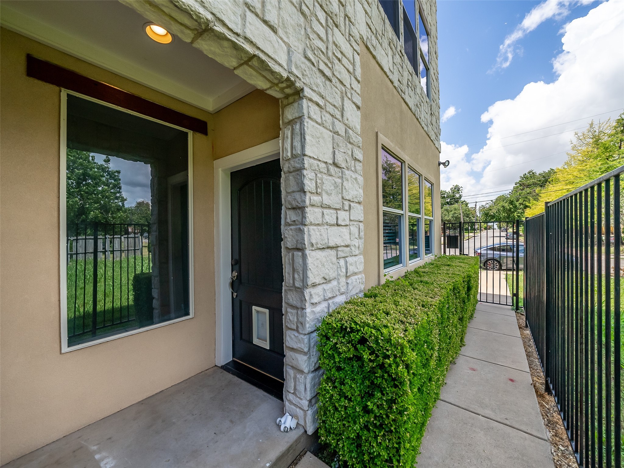 300 Slaughter Avenue