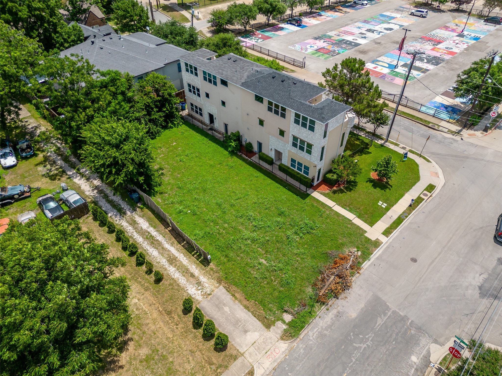 300 Slaughter Avenue