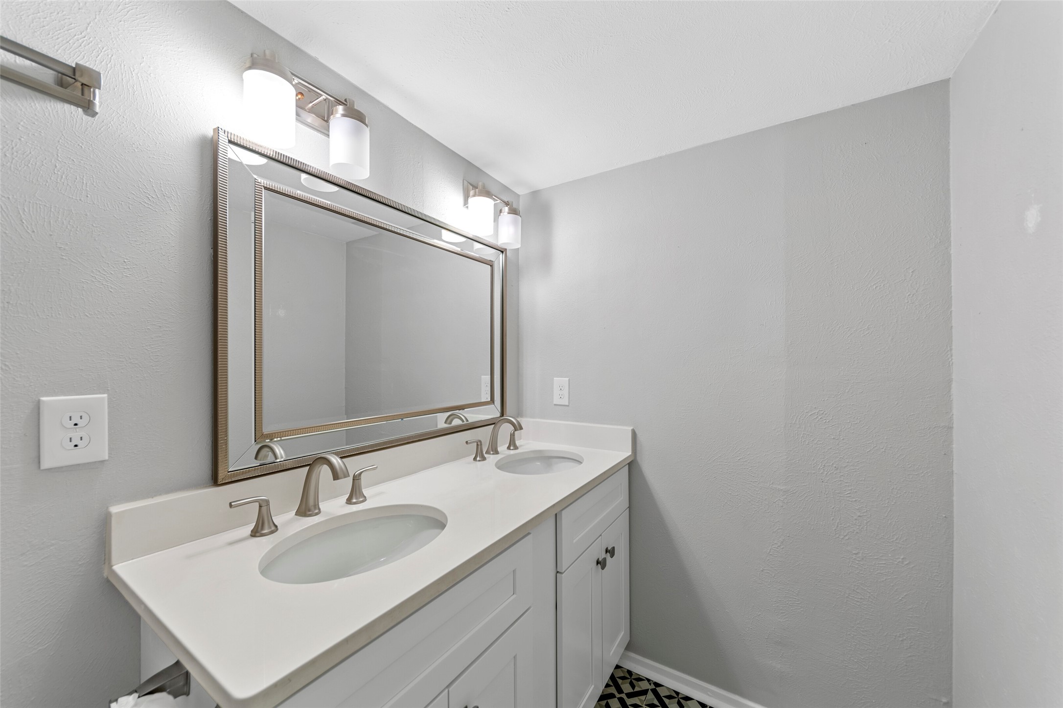 5111 Skillman Street 225