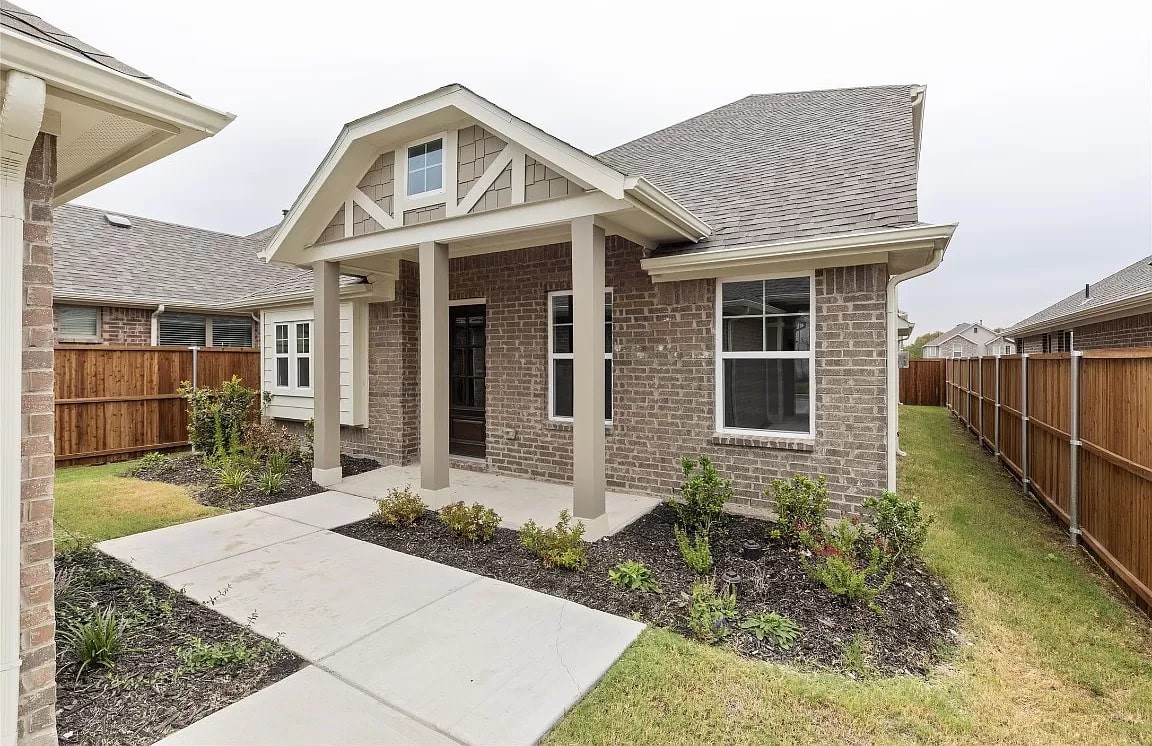 4003 Rain Lily Bend