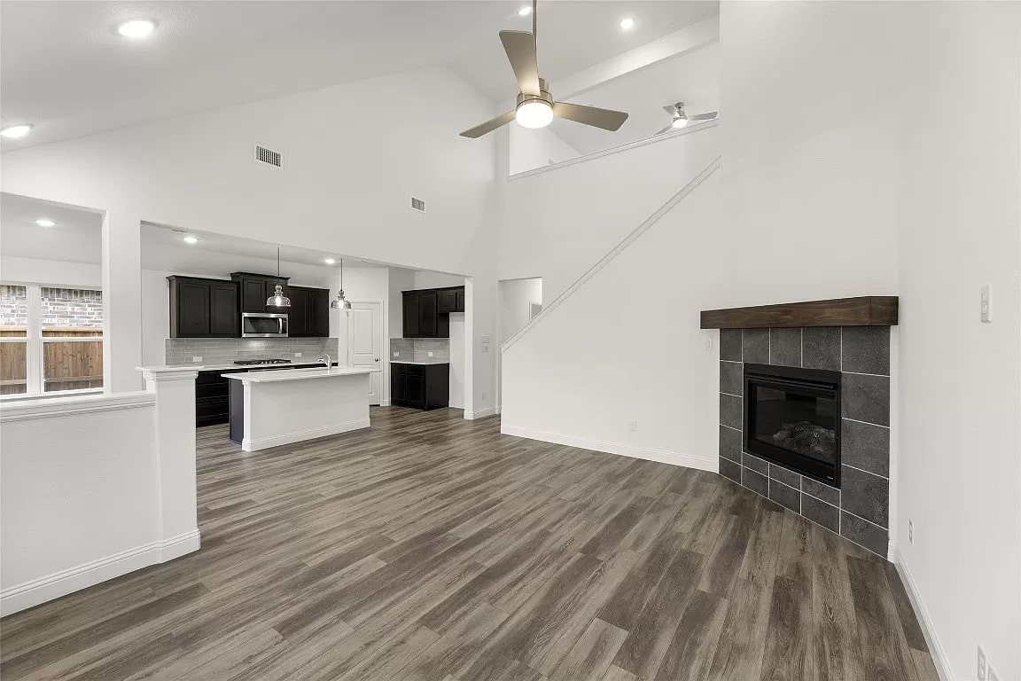 4003 Rain Lily Bend