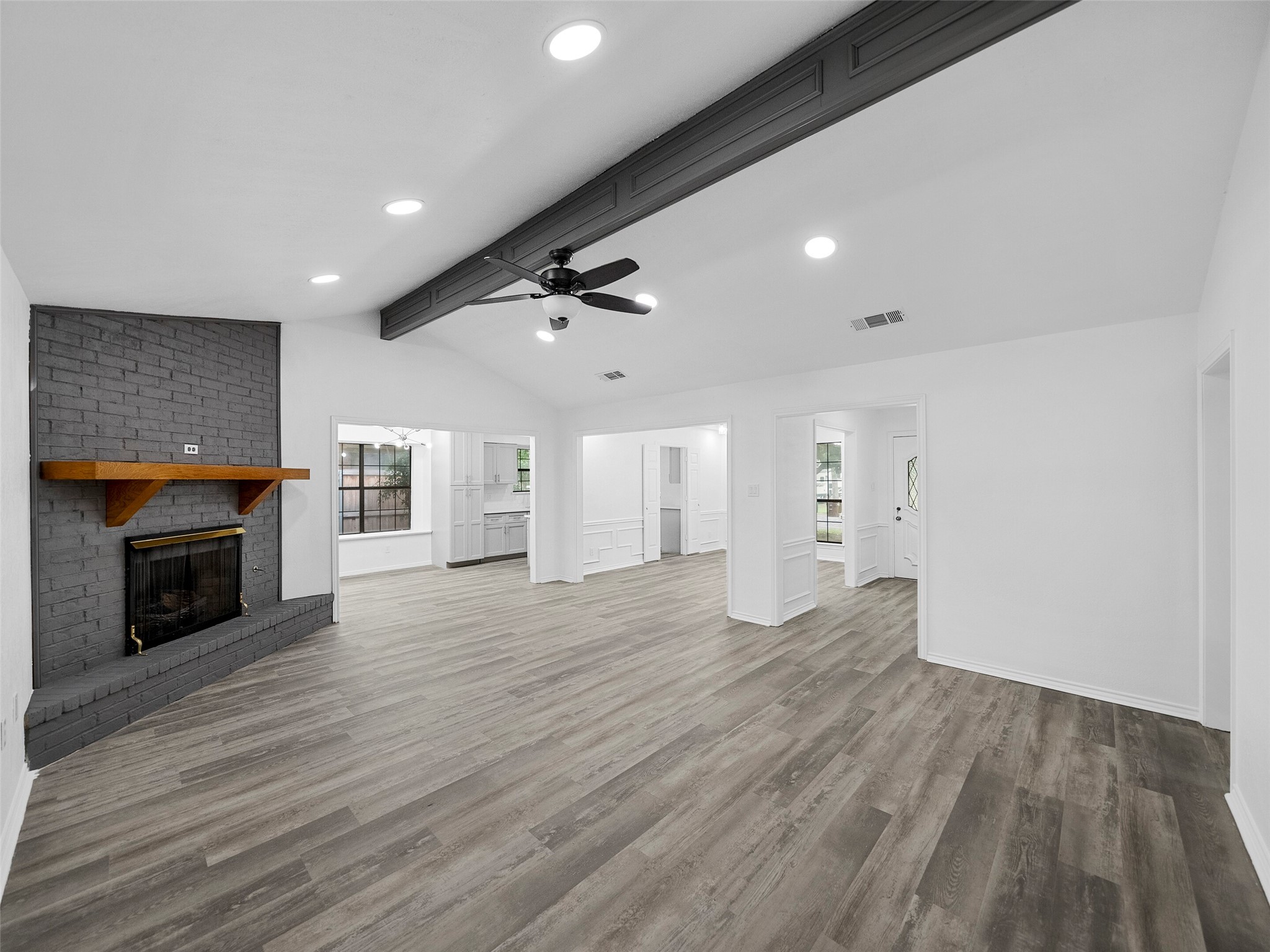 2219 N Lake Trail