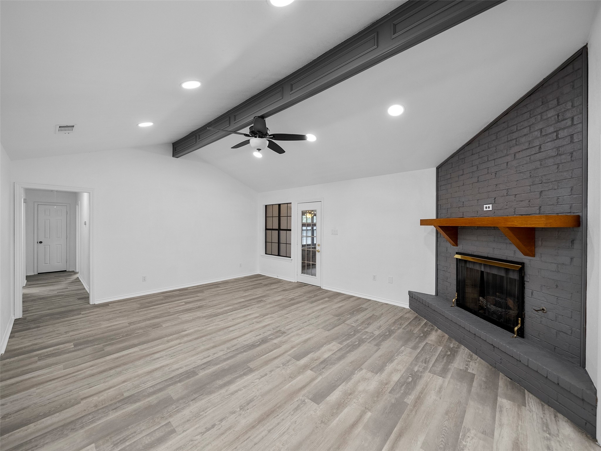 2219 N Lake Trail