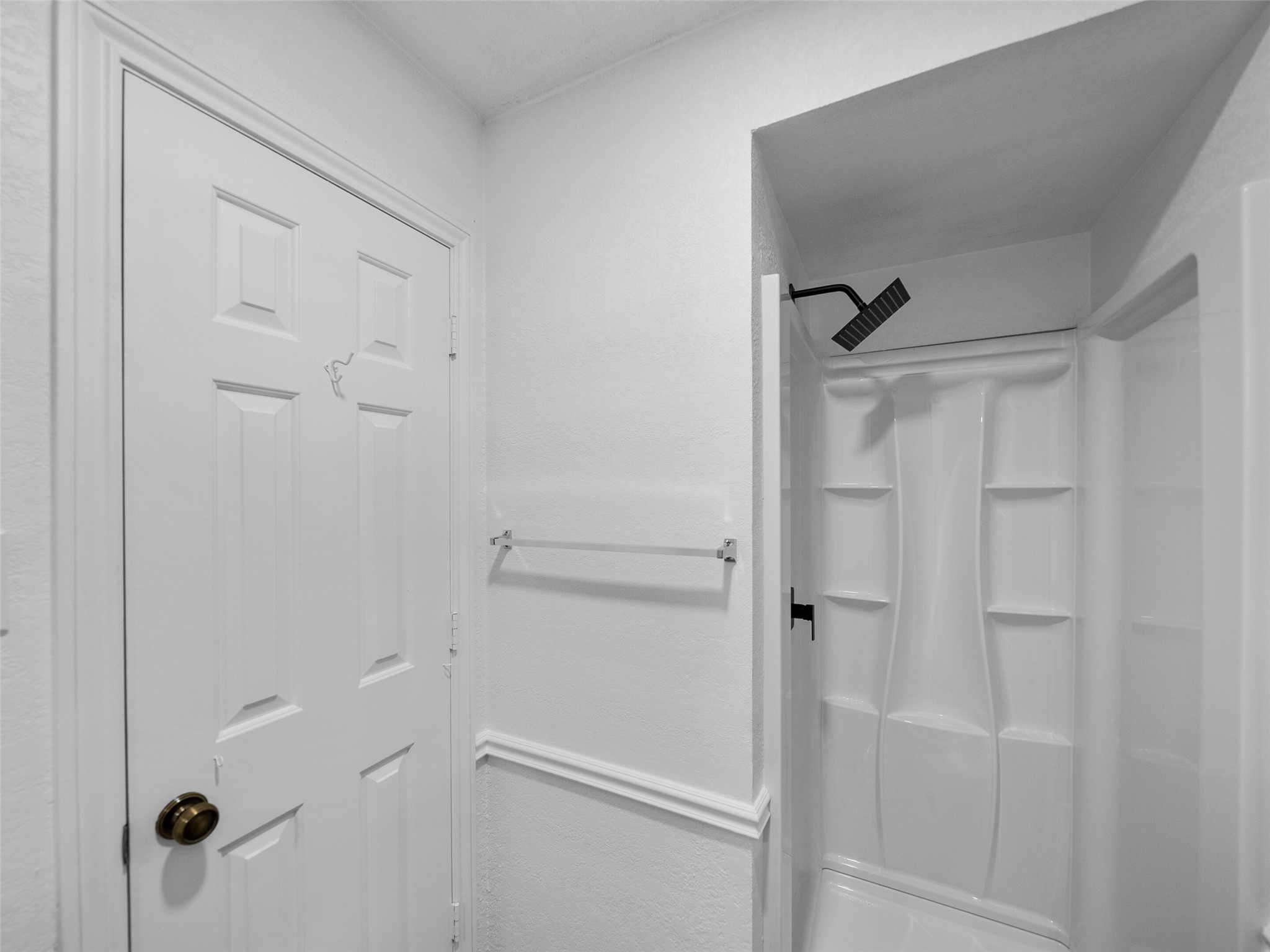 2219 N Lake Trail