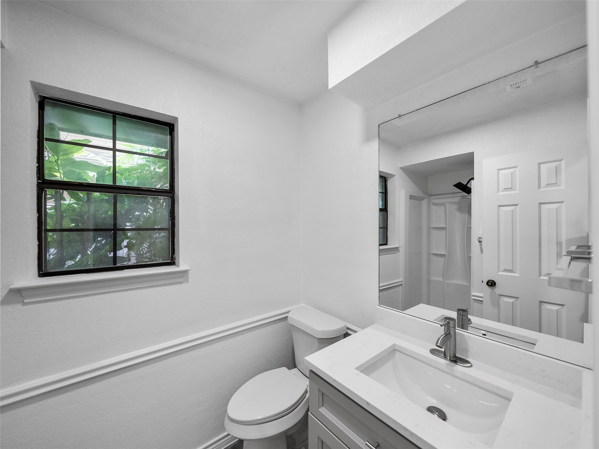 2219 N Lake Trail