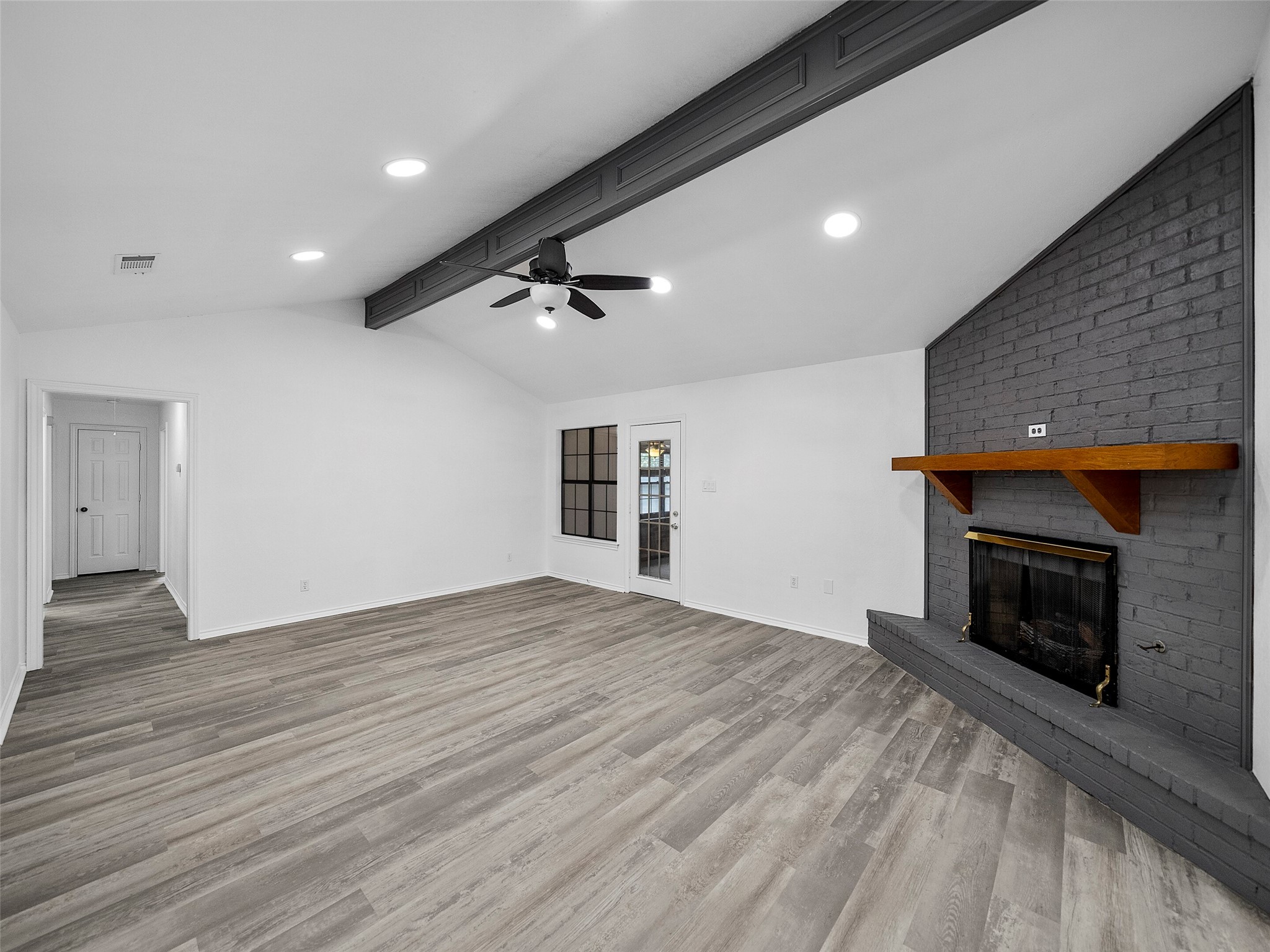 2219 N Lake Trail