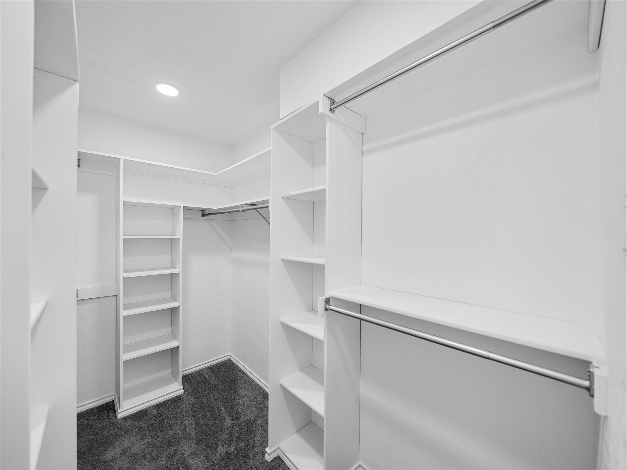 2219 N Lake Trail