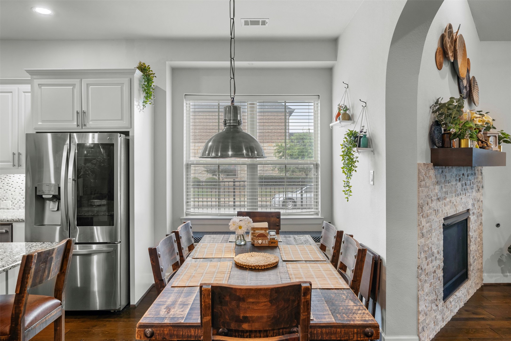 1401 Birds Fort Trail