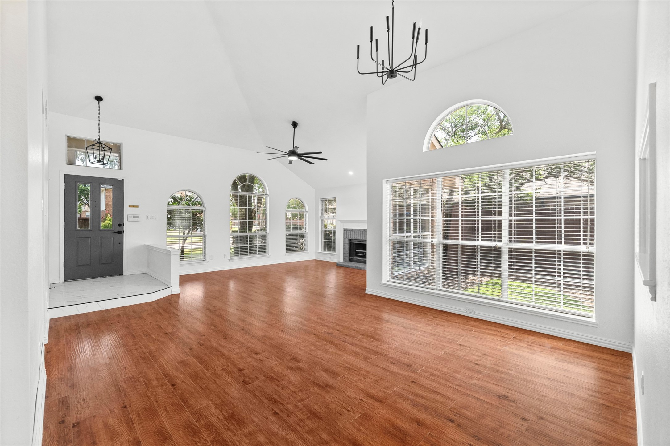 4709 Thorntree Drive