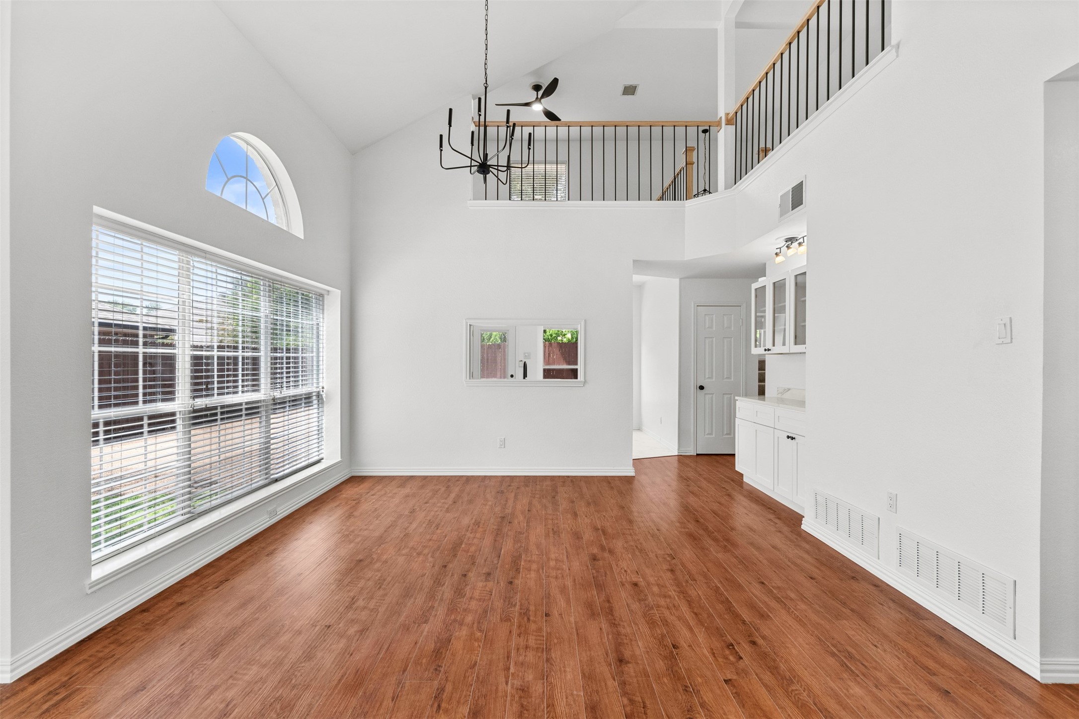 4709 Thorntree Drive