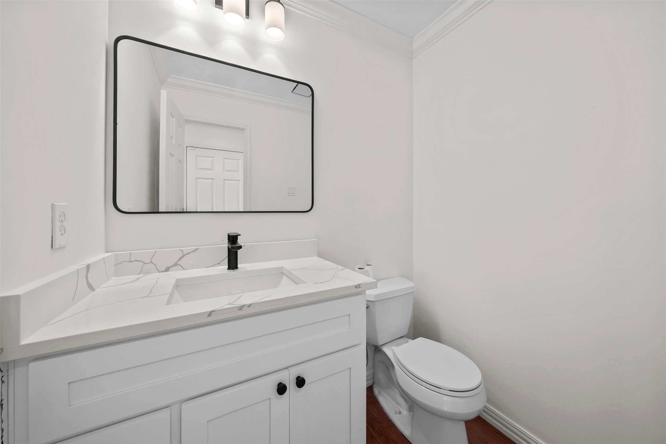 4709 Thorntree Drive