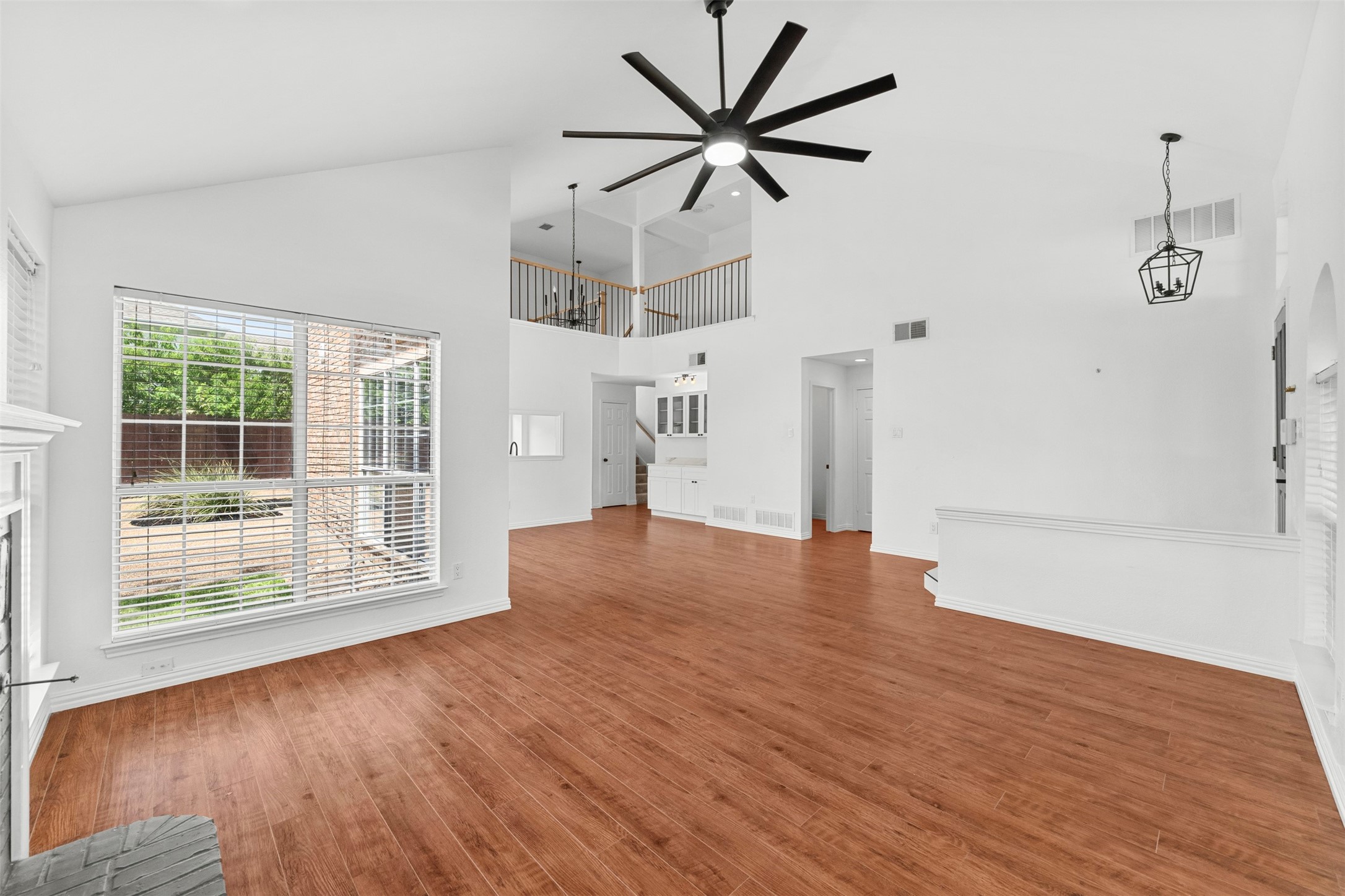 4709 Thorntree Drive